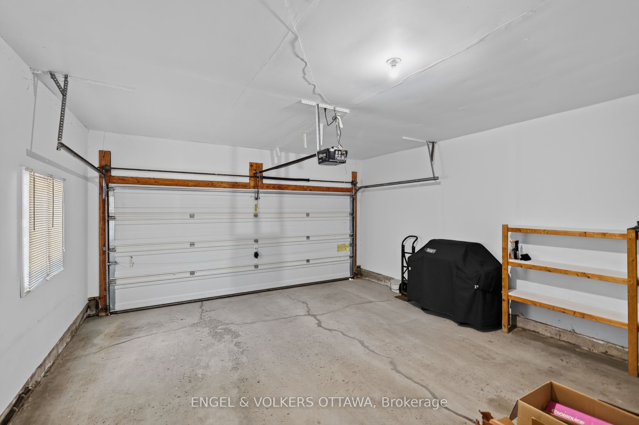 10 Waterthrush Crescent Property Photo 35