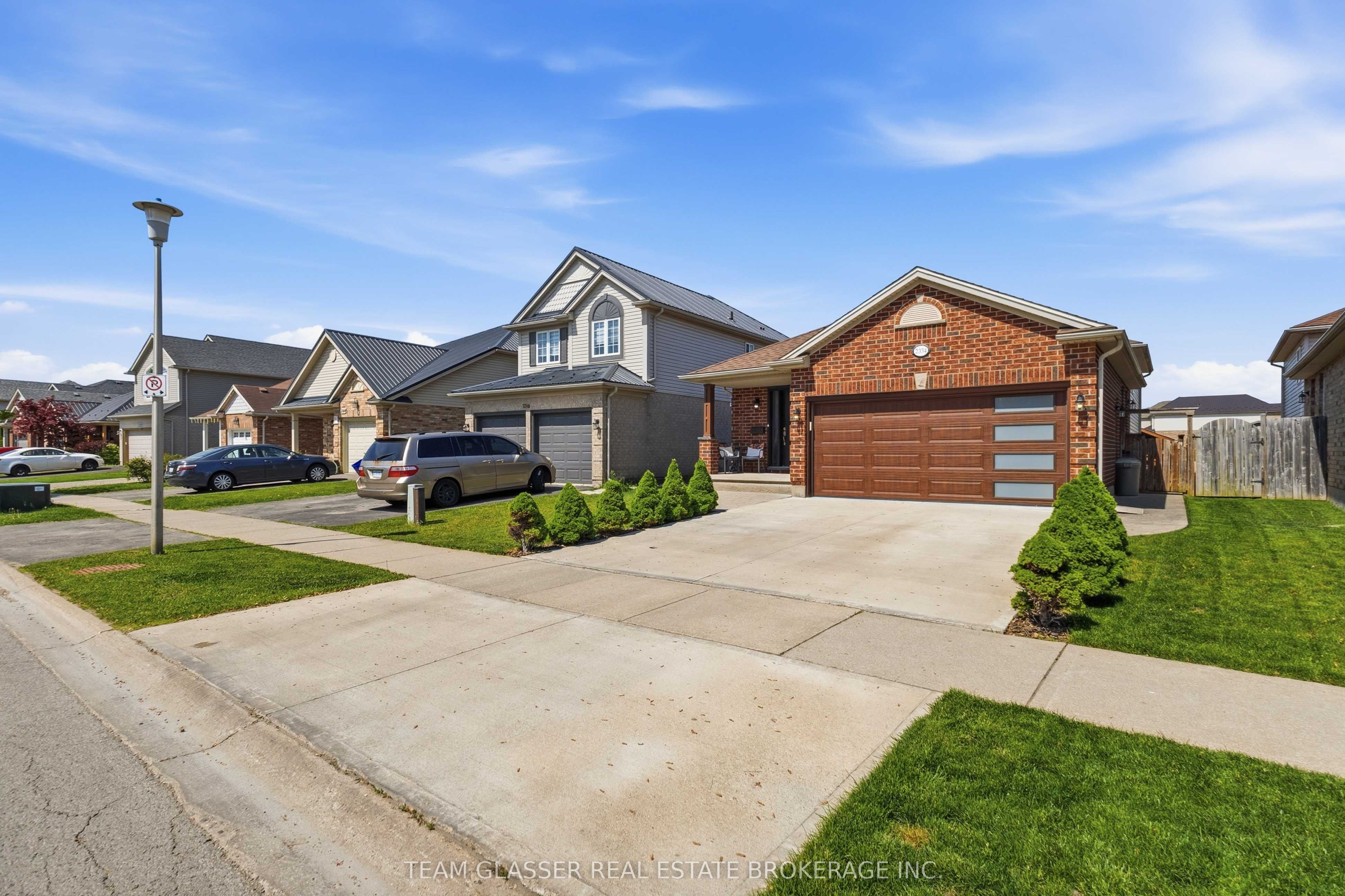 2334 MEADOWGATE Boulevard