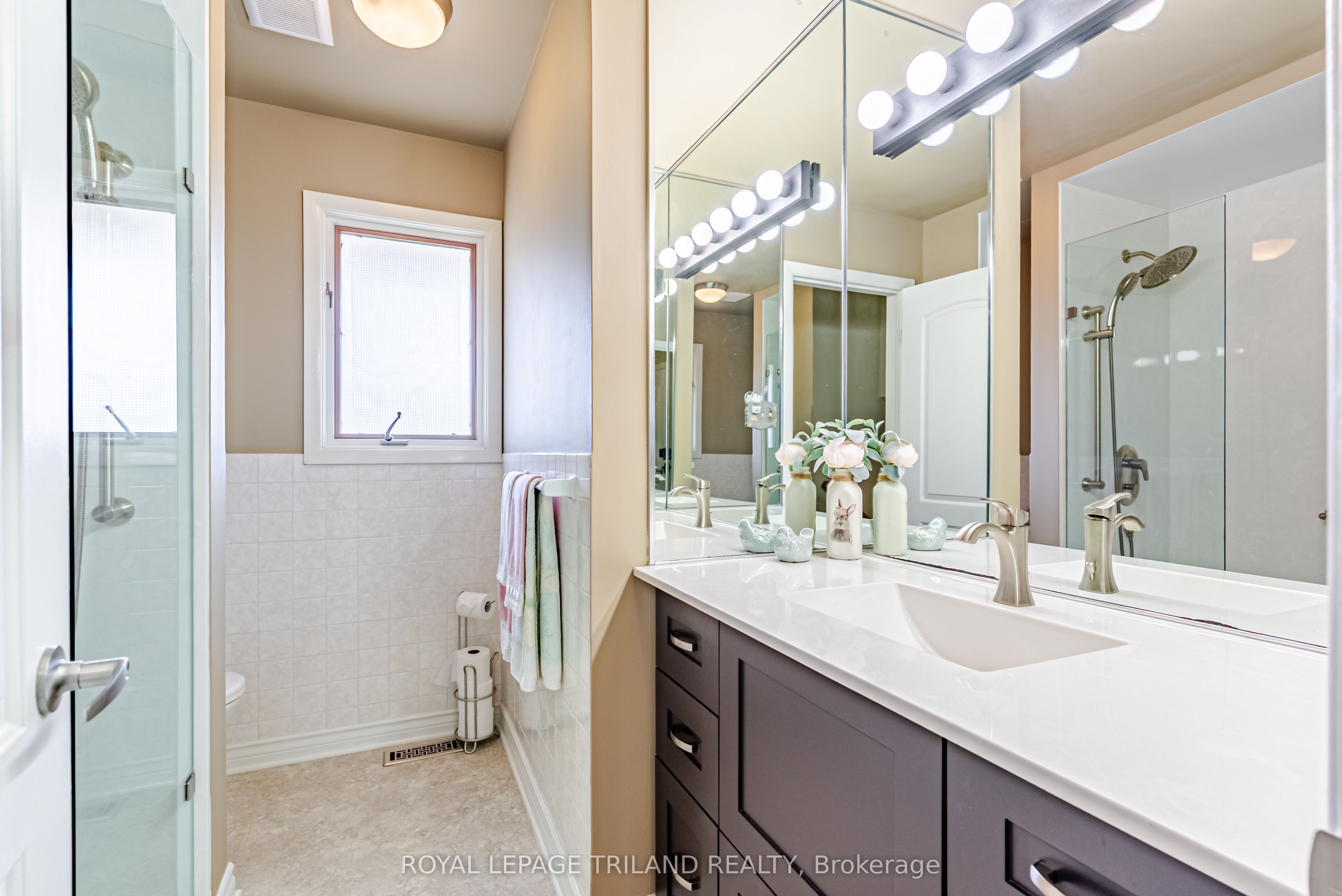 189 Huntington Crescent Property Photo 22