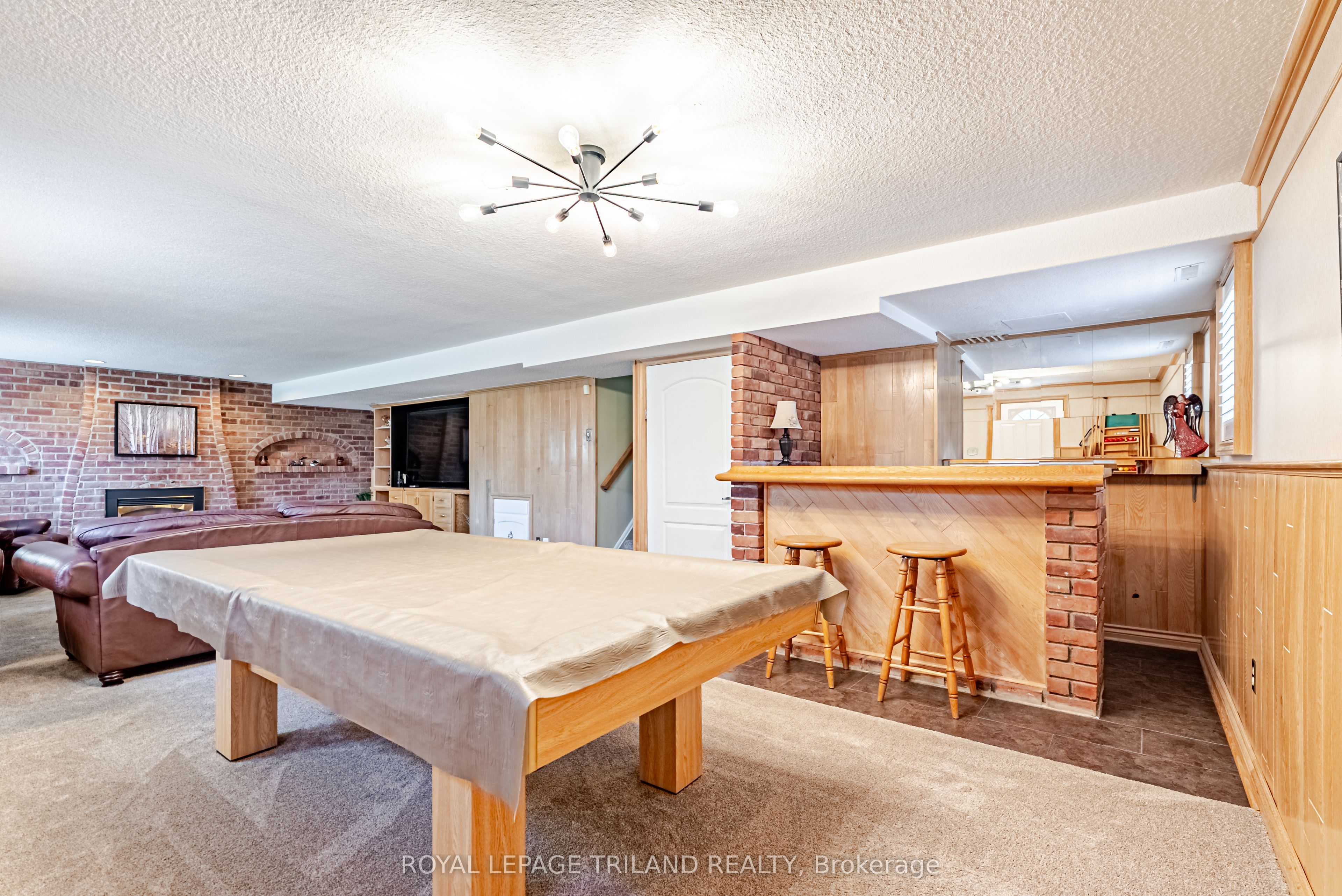 189 Huntington Crescent Property Photo 23