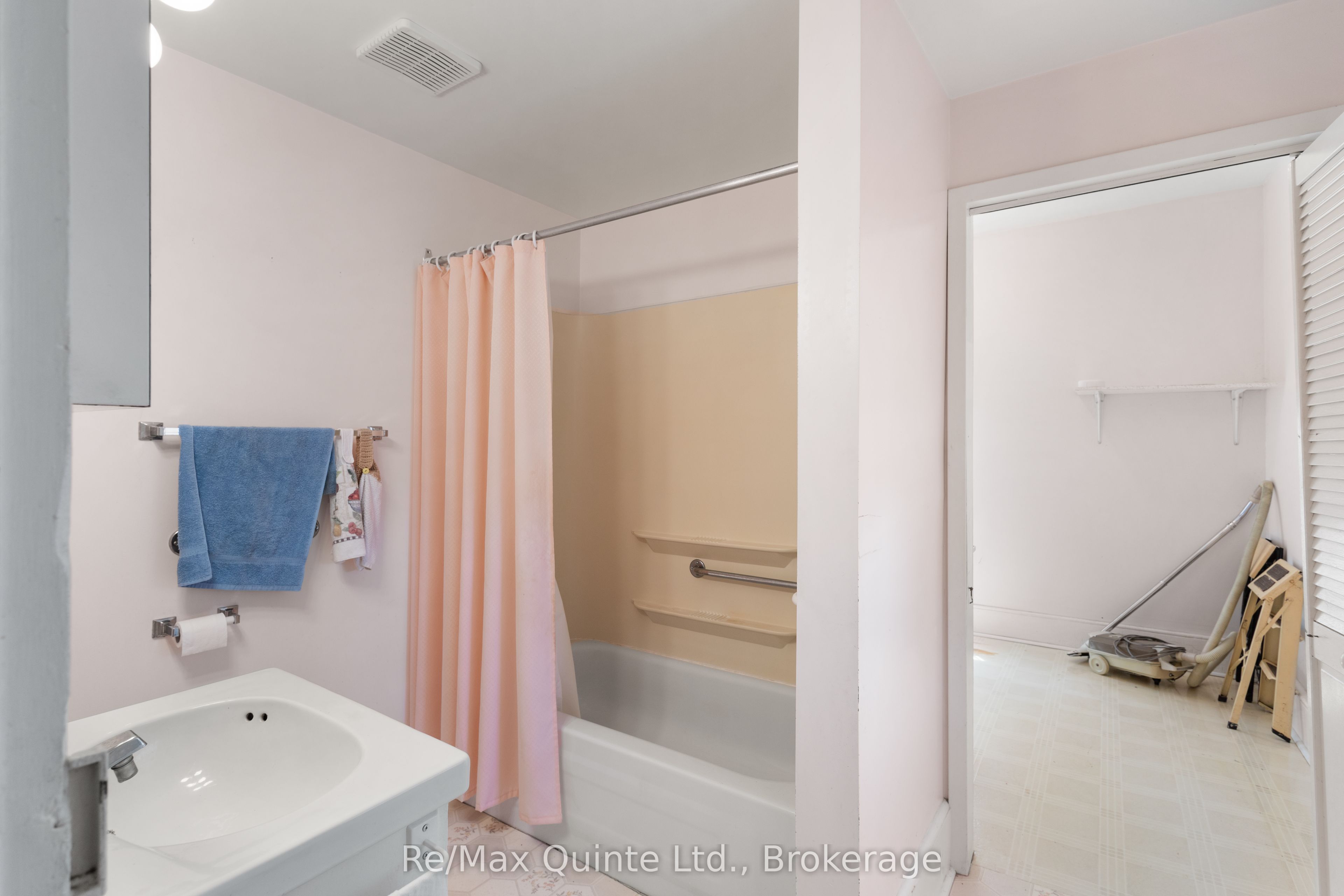 15064 Telephone Road Property Photo 24