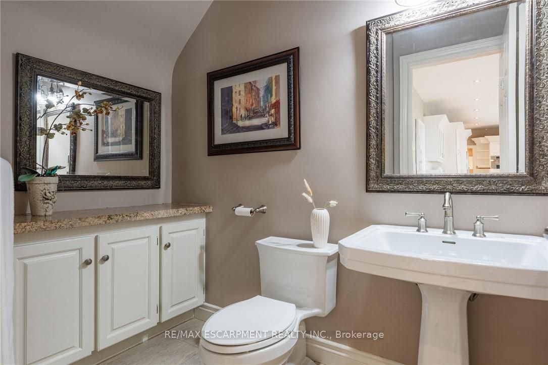 17 Lochside Drive Property Photo 34