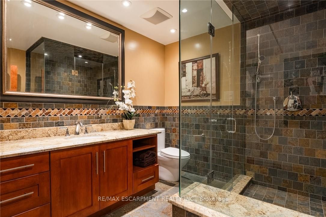 17 Lochside Drive Property Photo 50