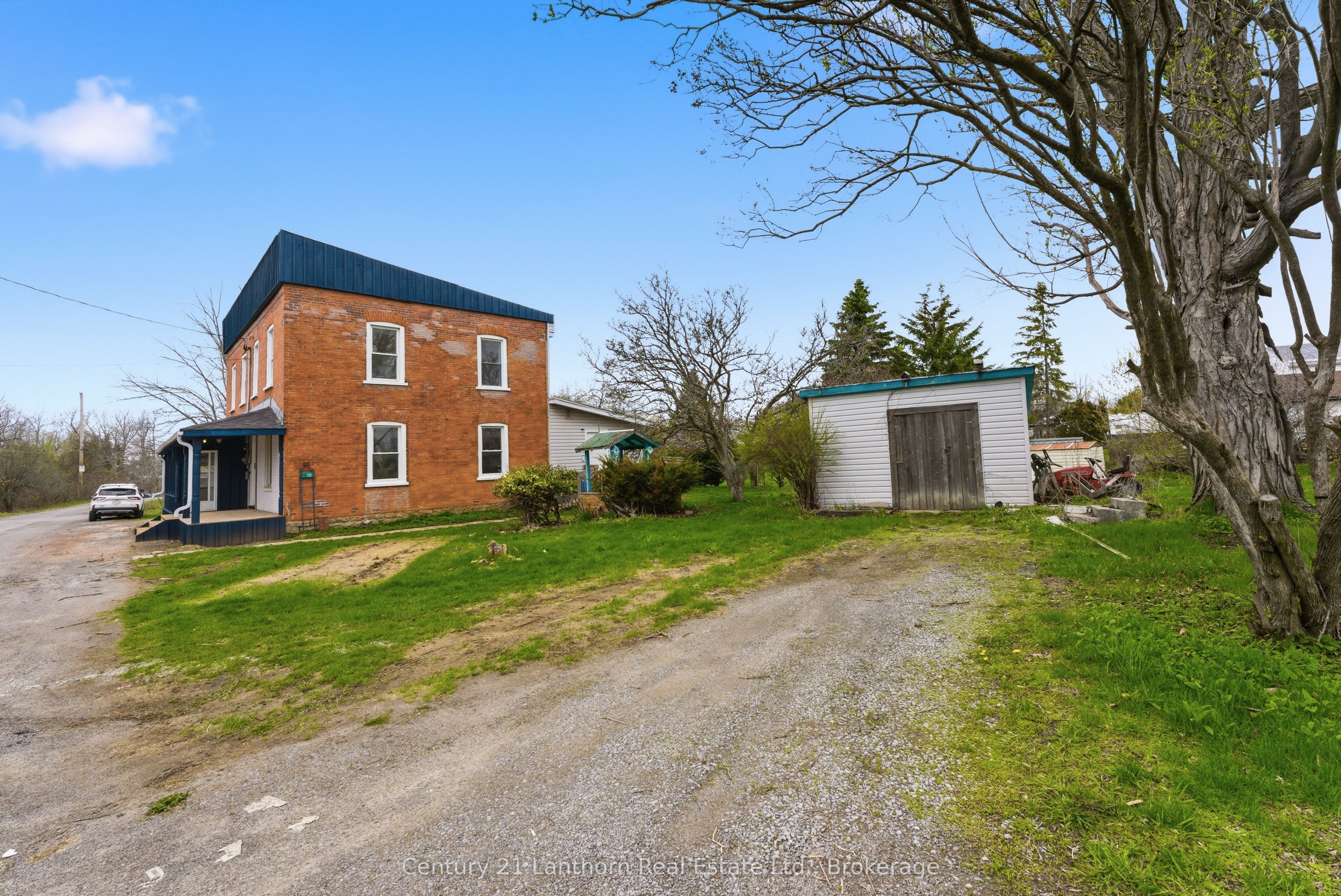 16 Store Street Property Photo 7