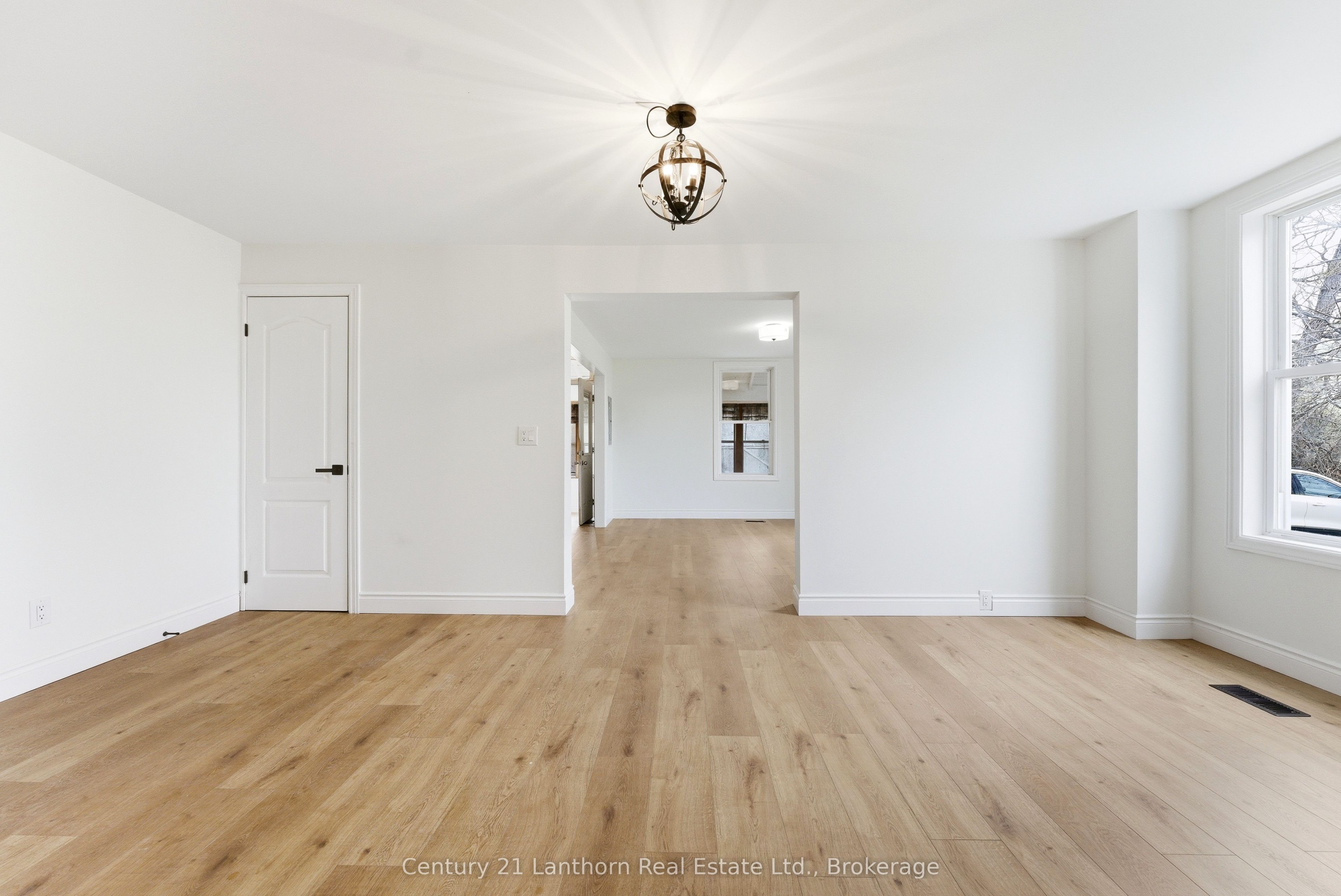 16 Store Street Property Photo 16