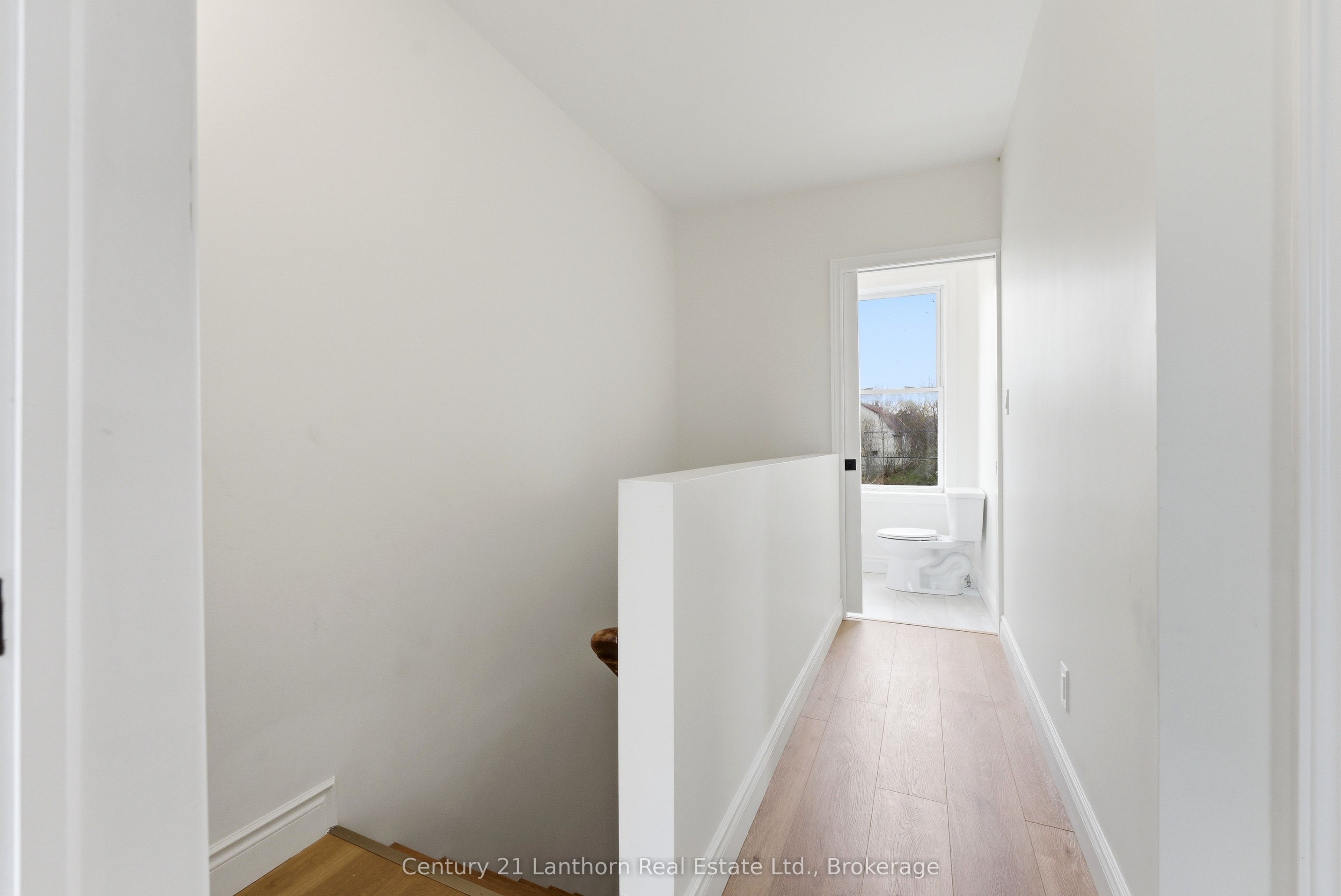 16 Store Street Property Photo 19