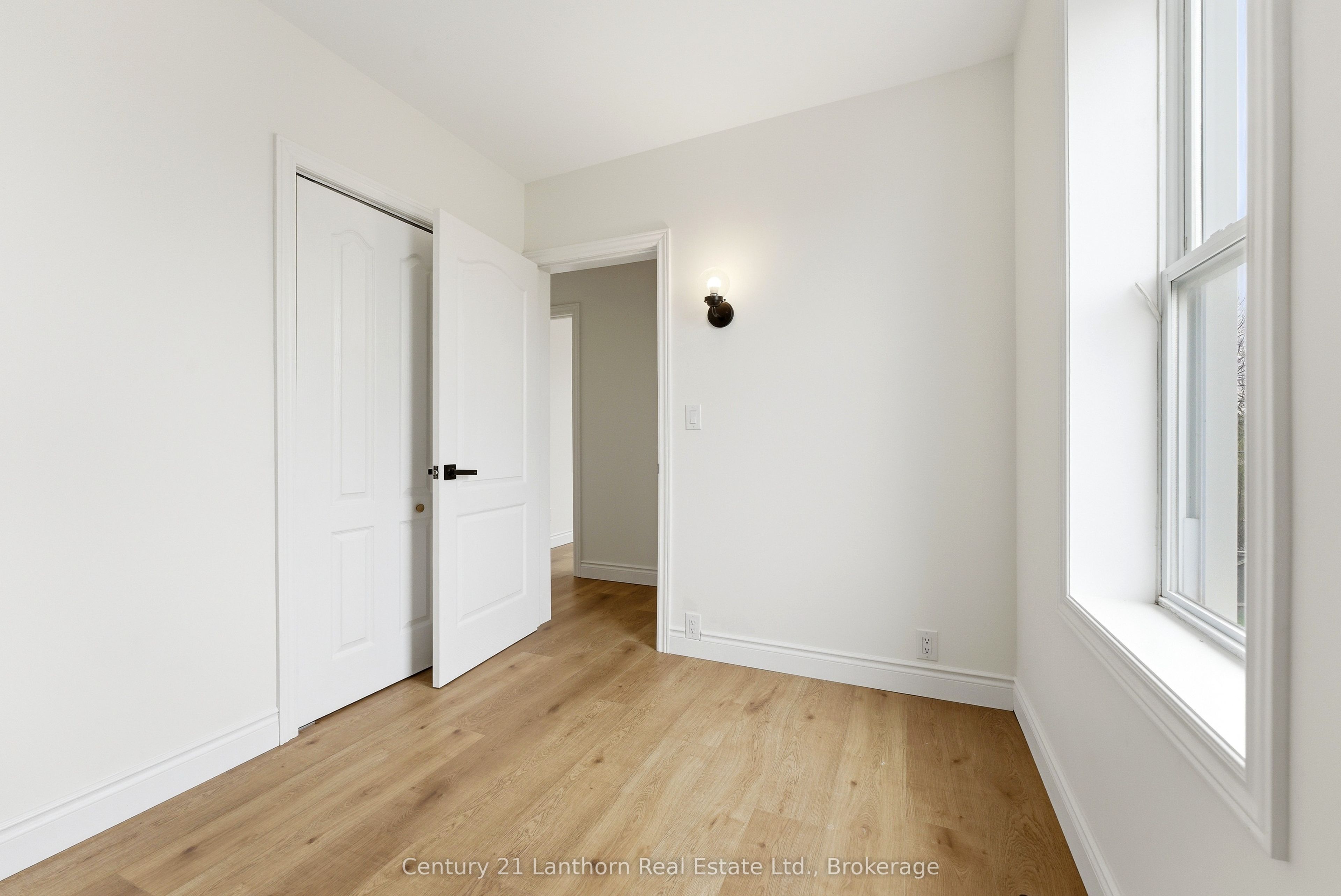 16 Store Street Property Photo 25