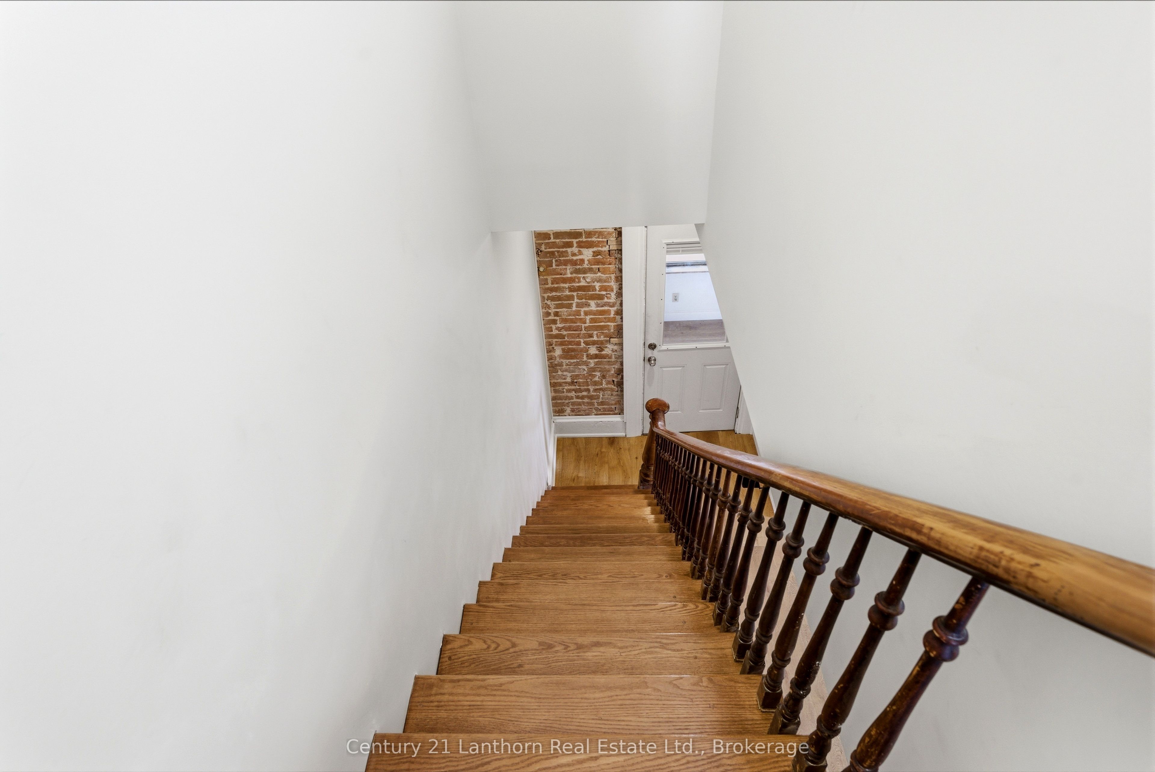 16 Store Street Property Photo 26