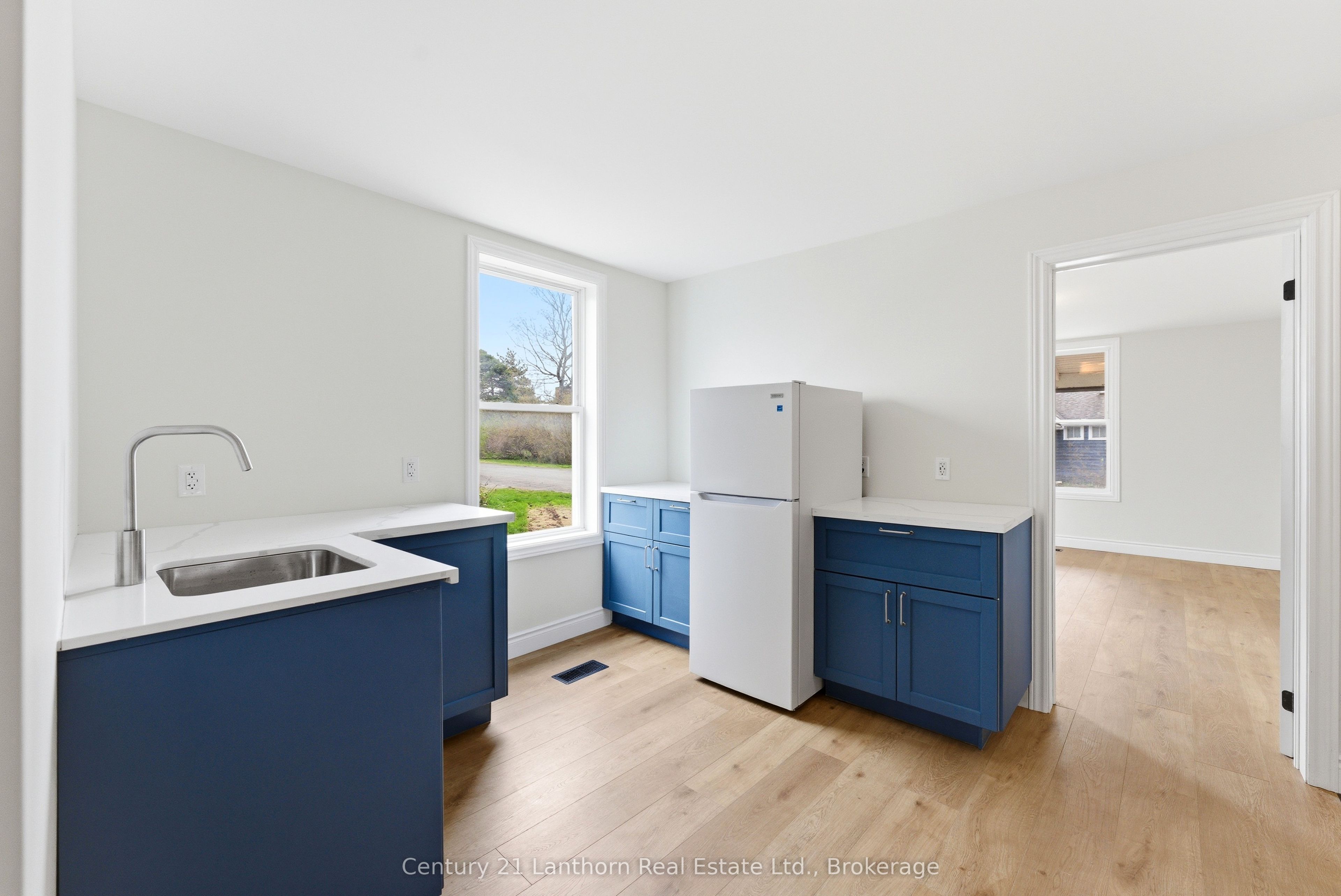 16 Store Street Property Photo 31
