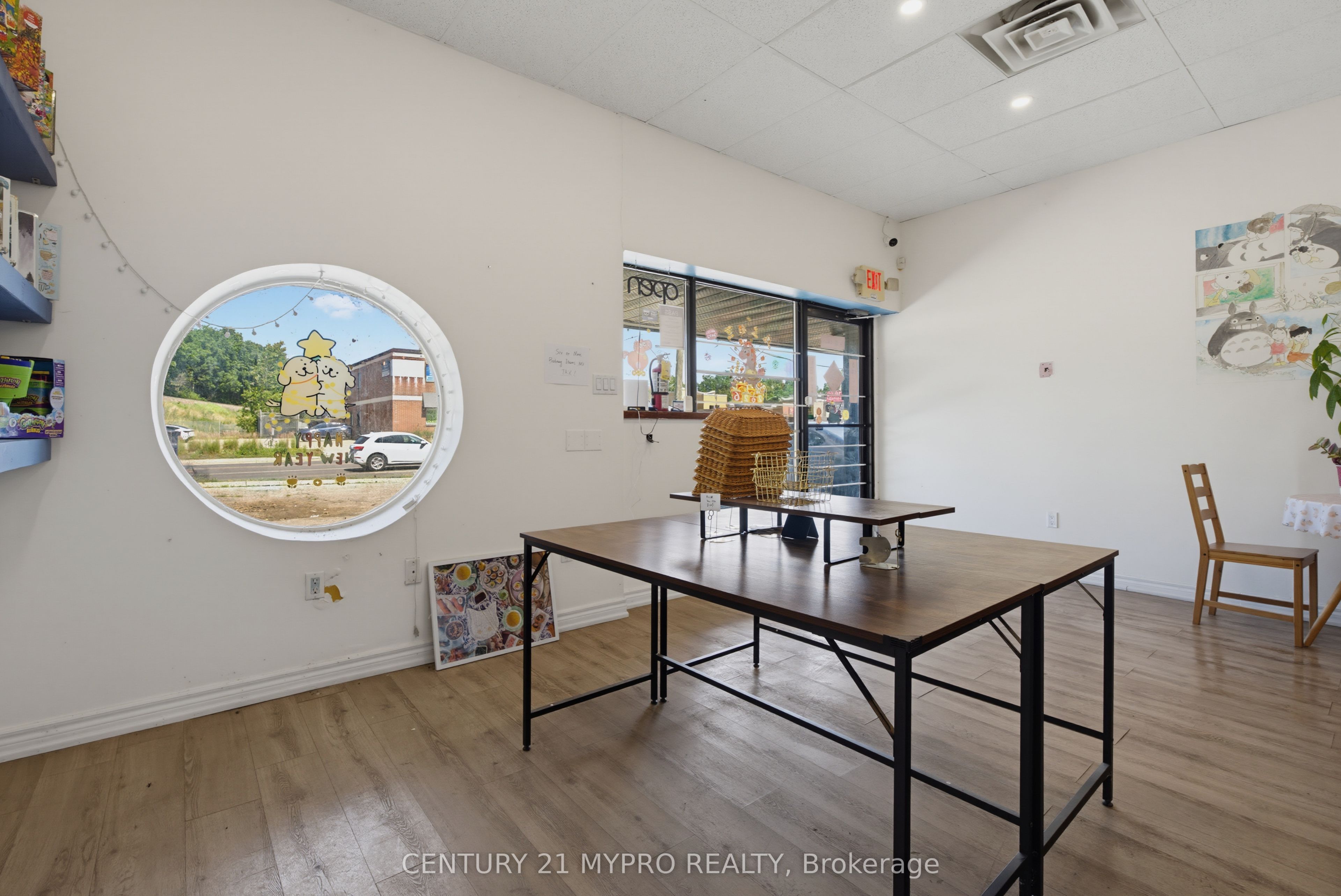 276 Wharncliffe Road N 5 Property Photo 6