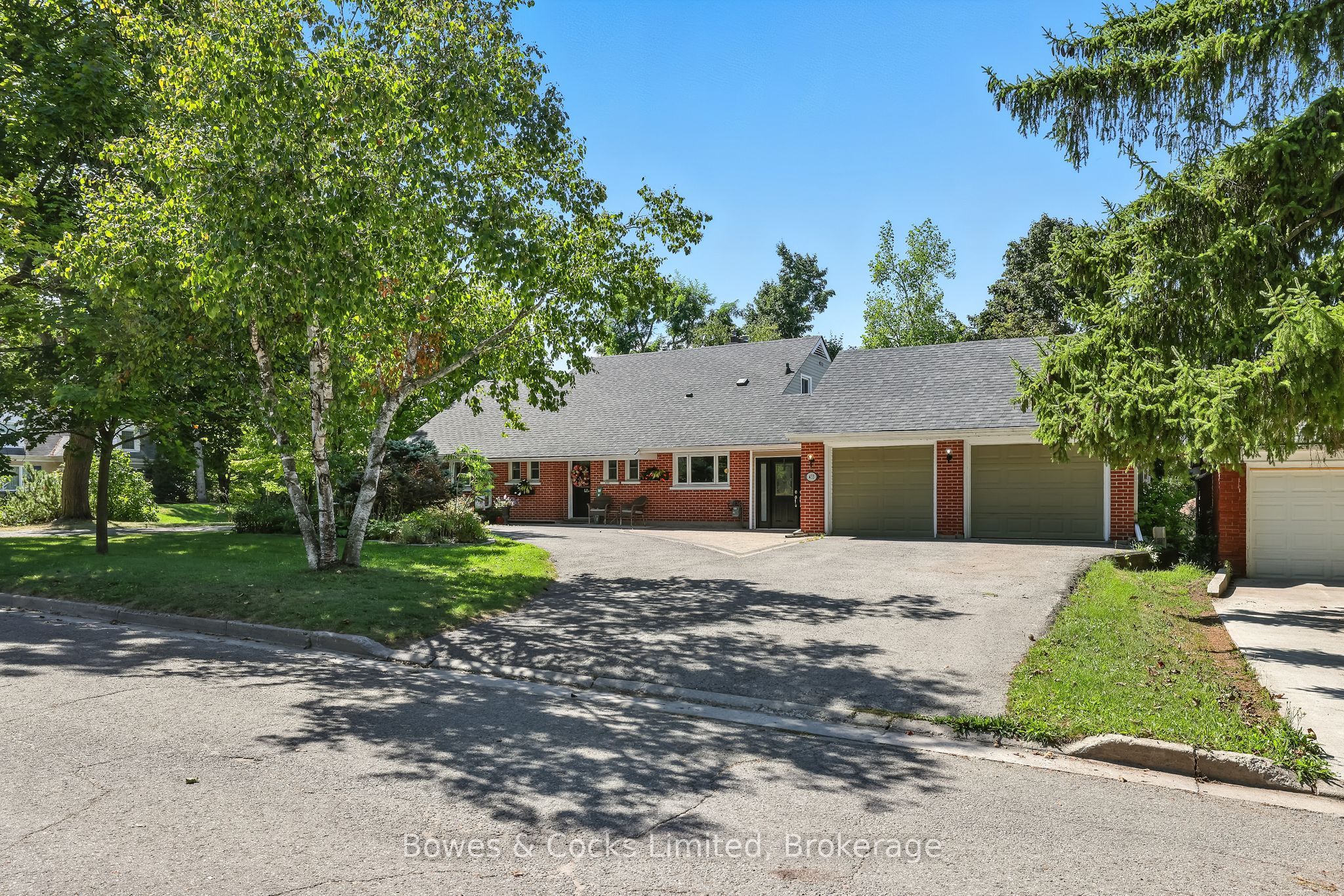 433 Manorhill Avenue Property Photo 3