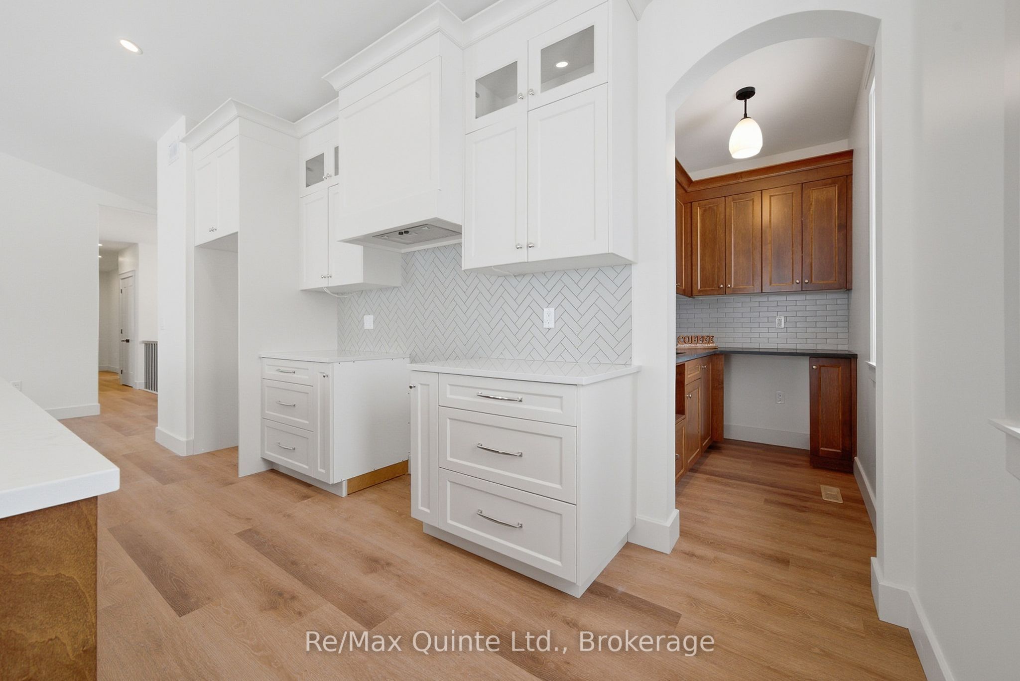 2501 Harmony Road Property Photo 12