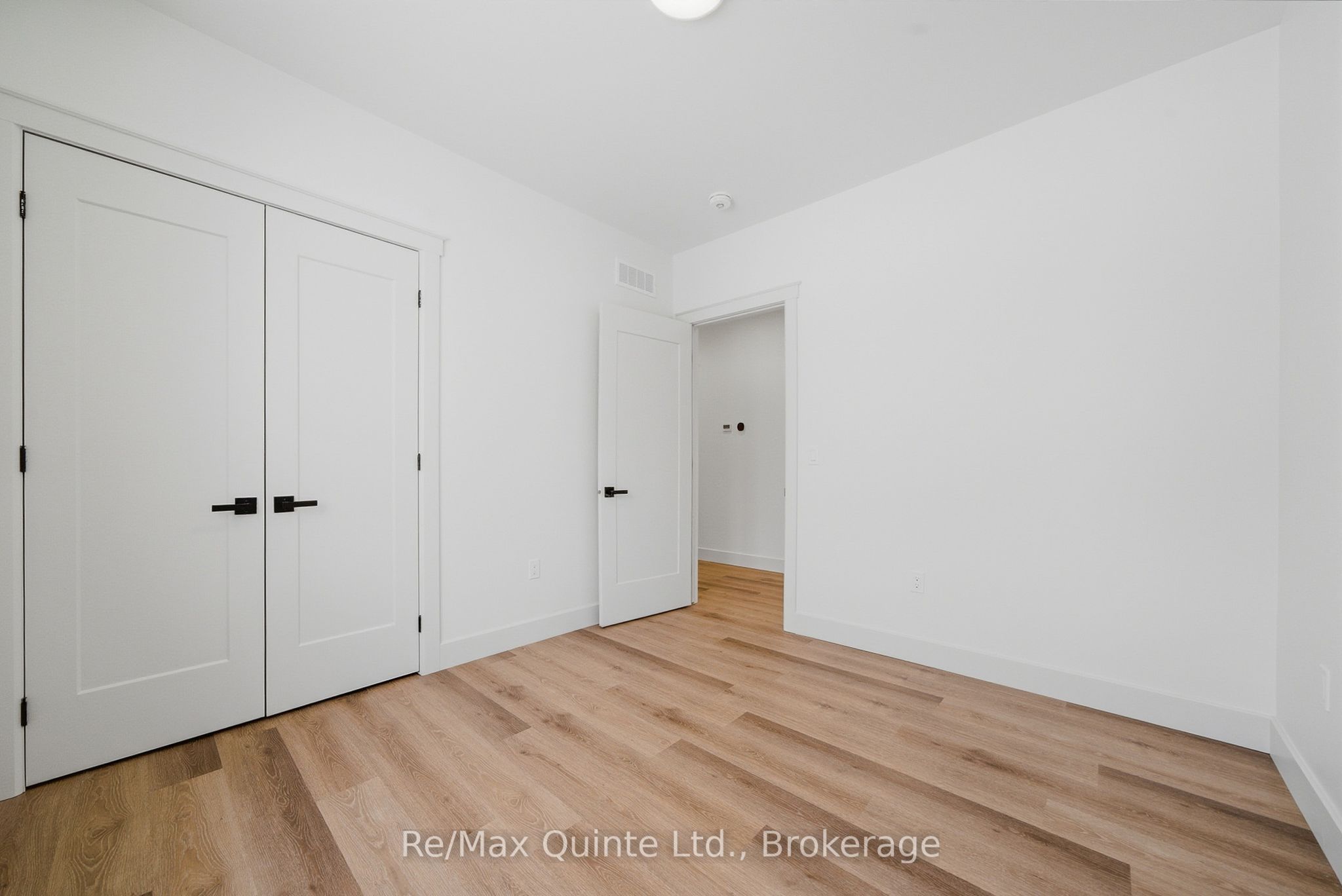 2501 Harmony Road Property Photo 24