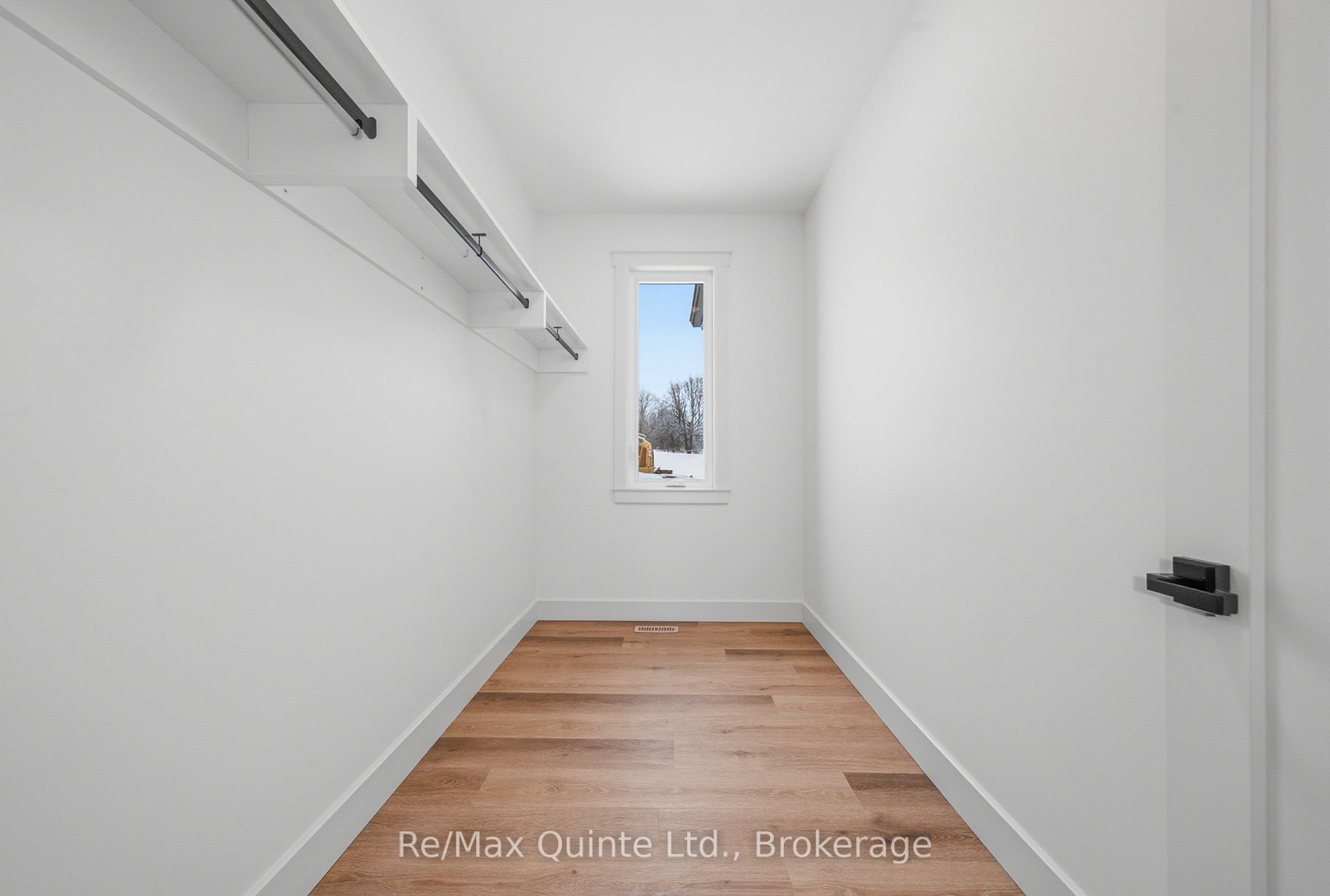 2501 Harmony Road Property Photo 30
