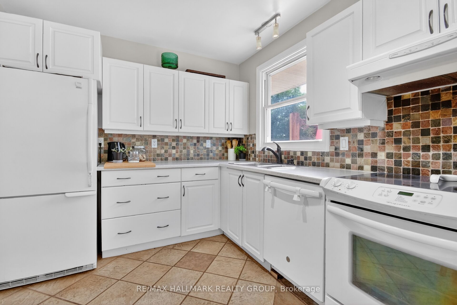 2966 Linton Road Property Photo 14