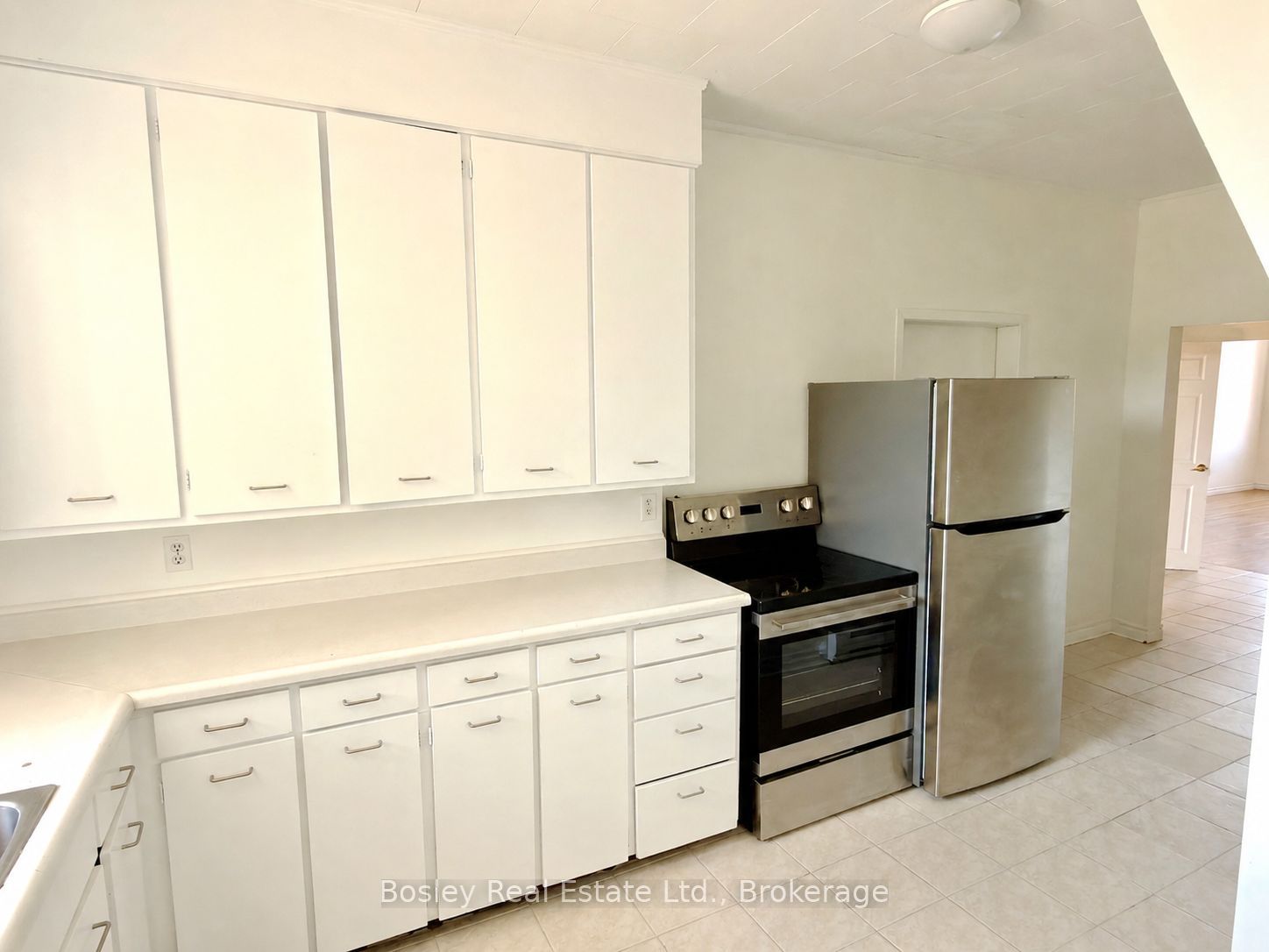 50 Sykes Street N 2 Property Photo 2