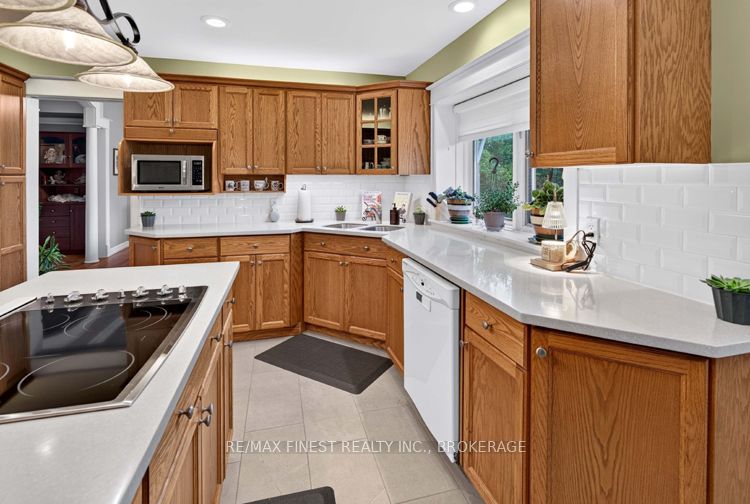 2038 Valleyview Drive Property Photo 16
