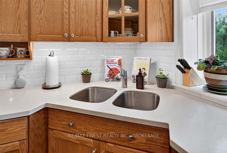 2038 Valleyview Drive Property Photo 18