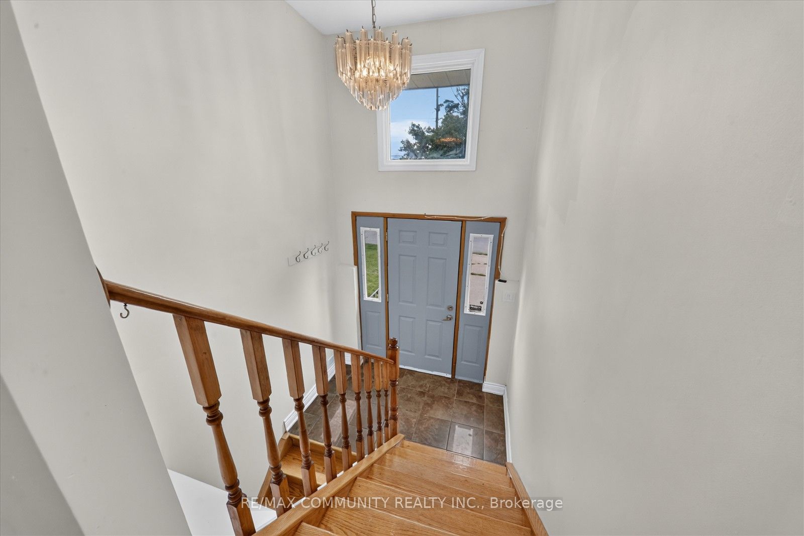 719 Old Highway 2 Property Photo 12
