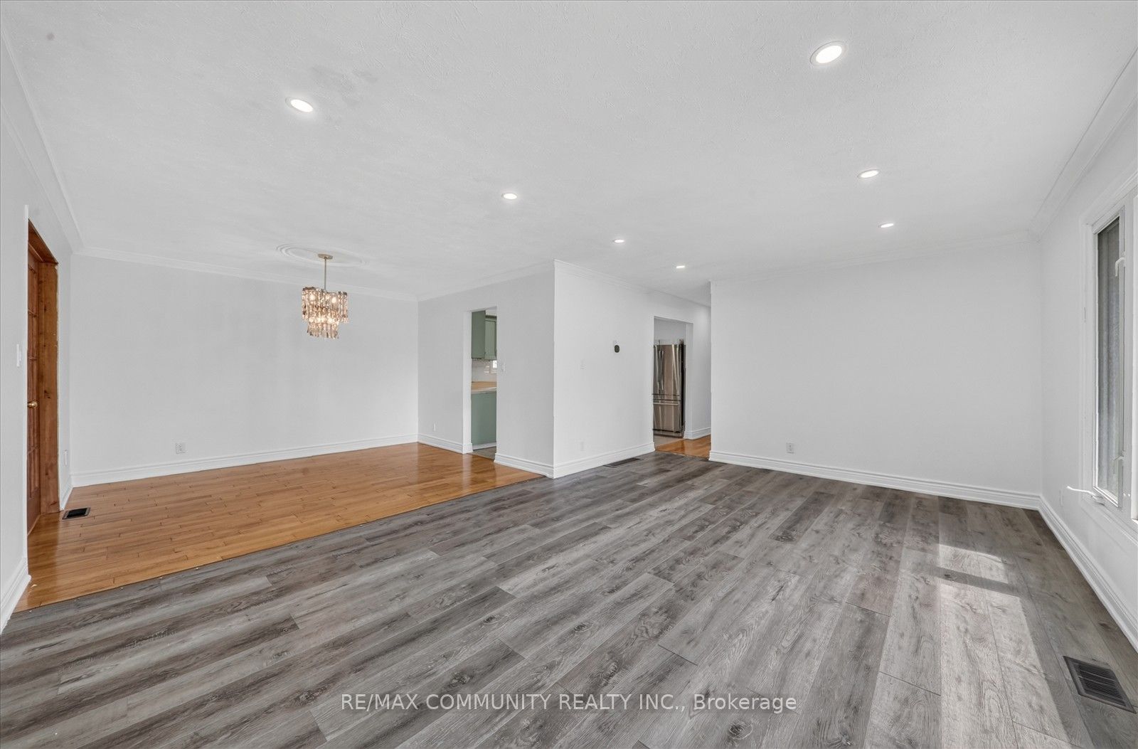 719 Old Highway 2 Property Photo 15