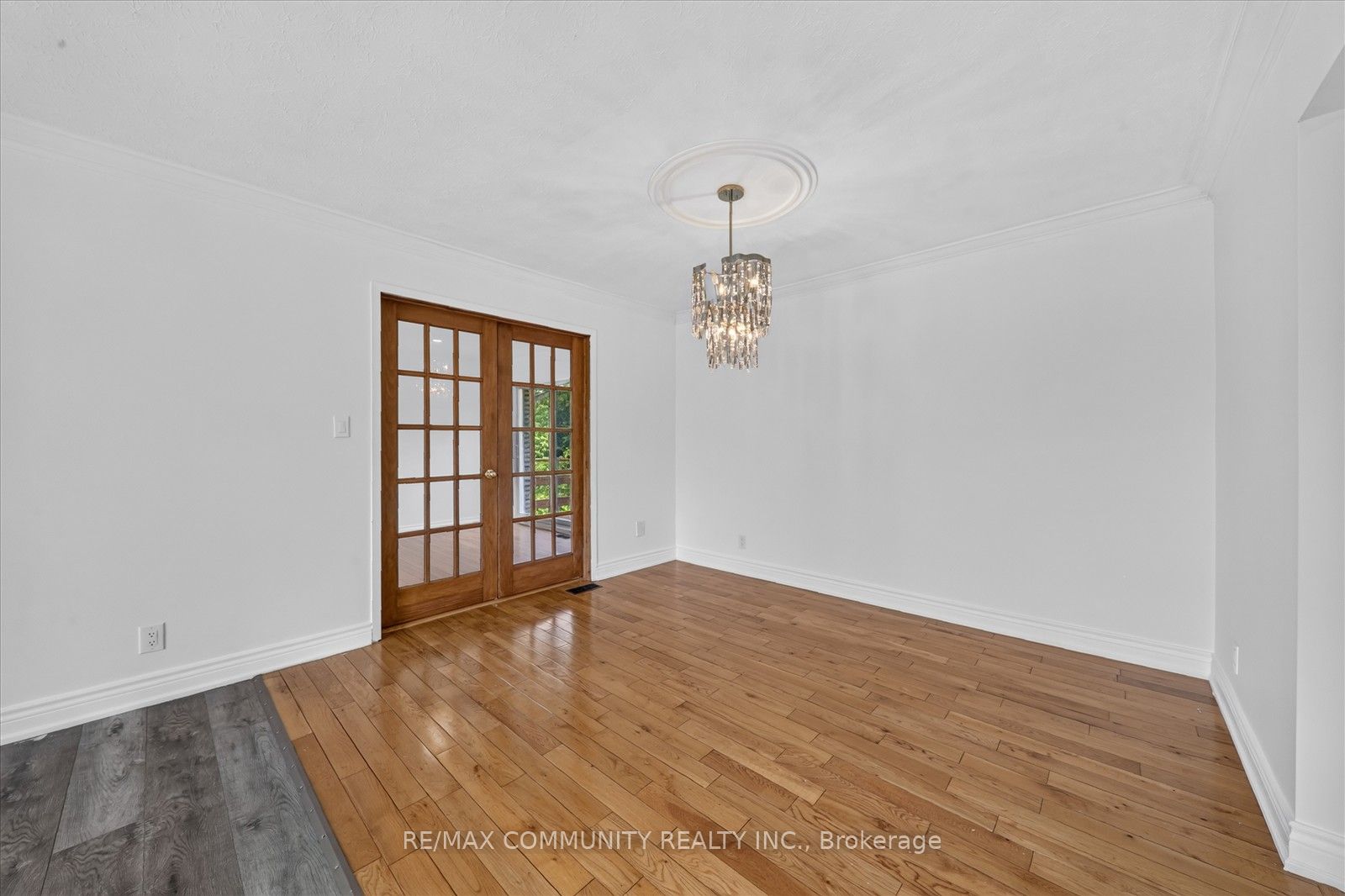 719 Old Highway 2 Property Photo 16