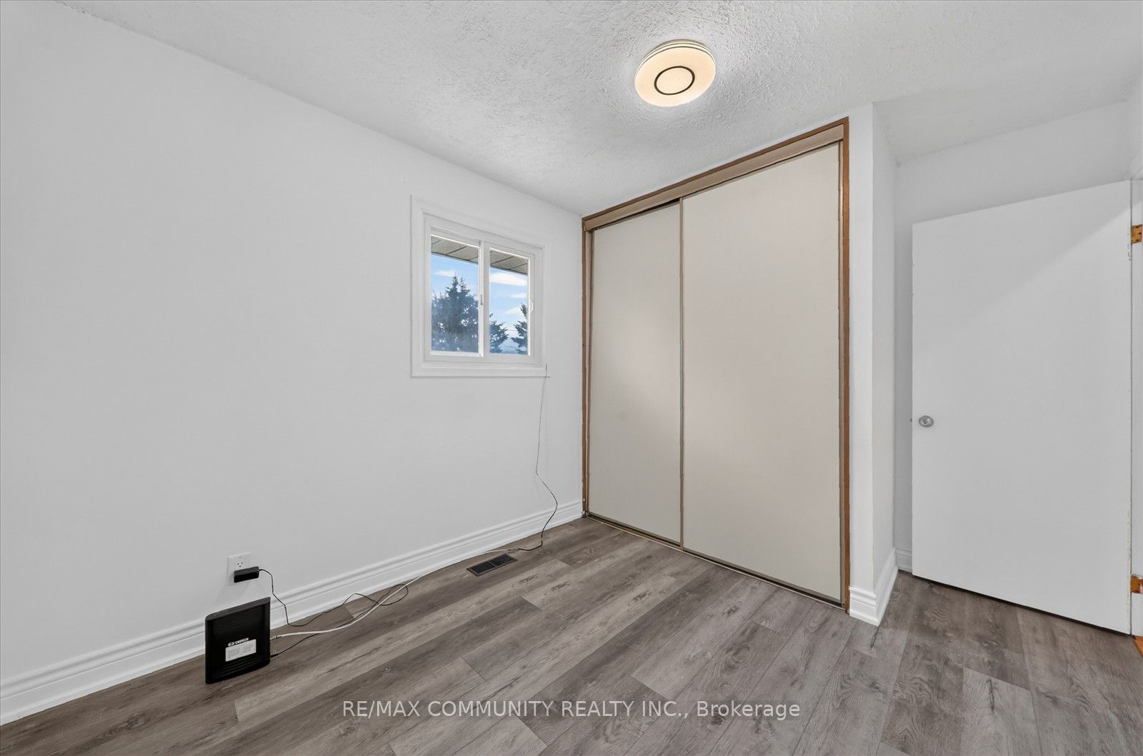 719 Old Highway 2 Property Photo 23