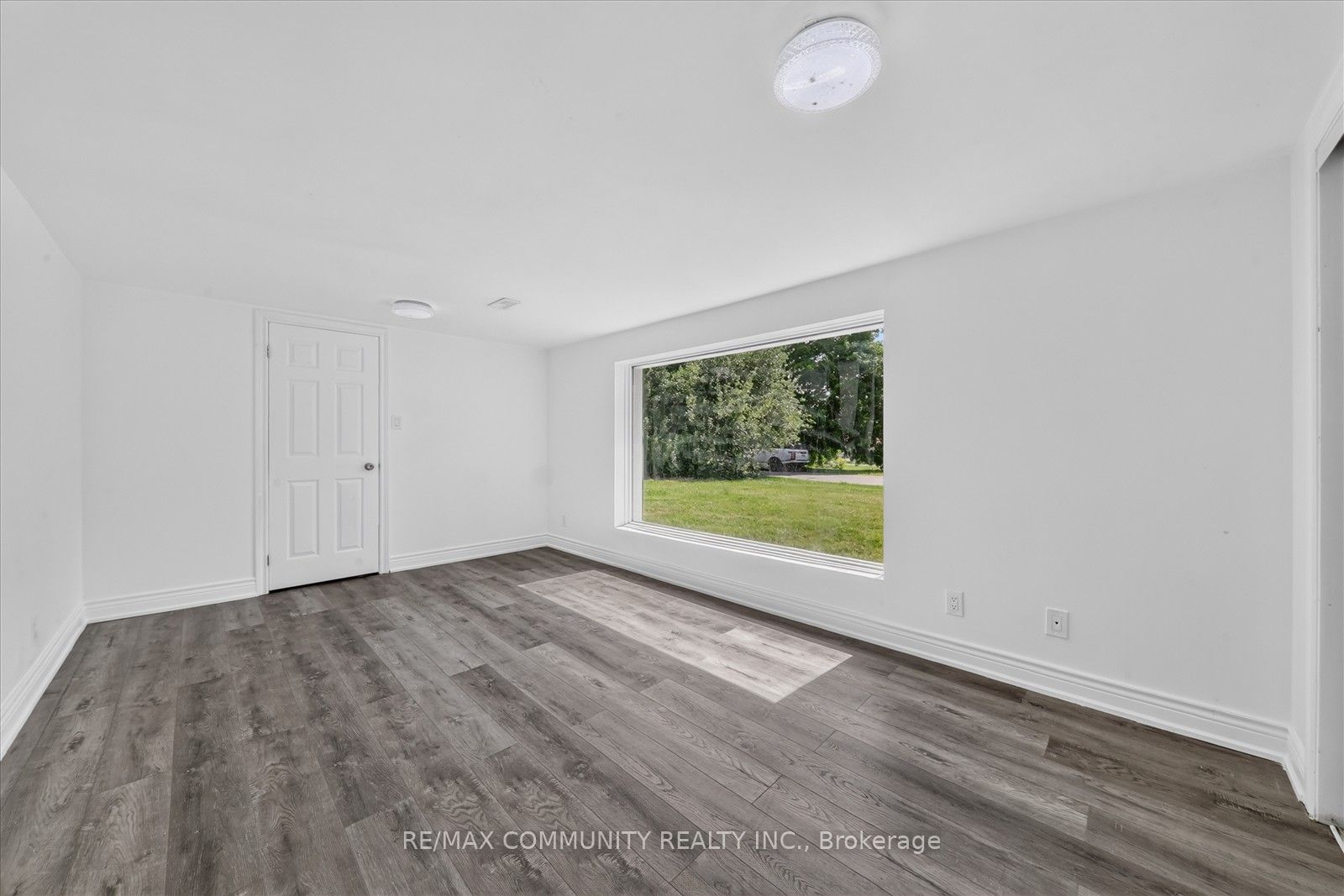719 Old Highway 2 Property Photo 37