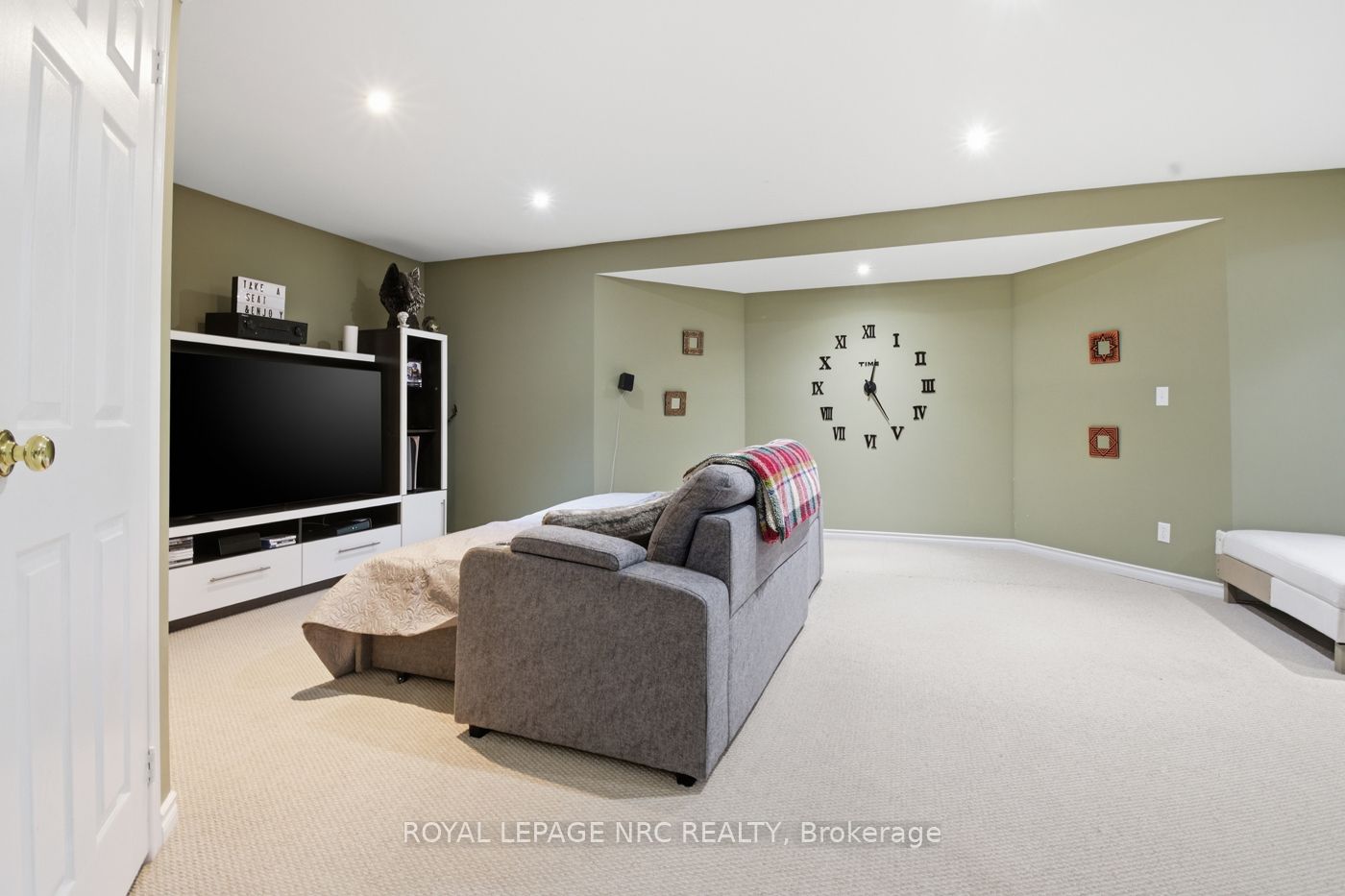 65 Mccaffery Crescent Property Photo 34