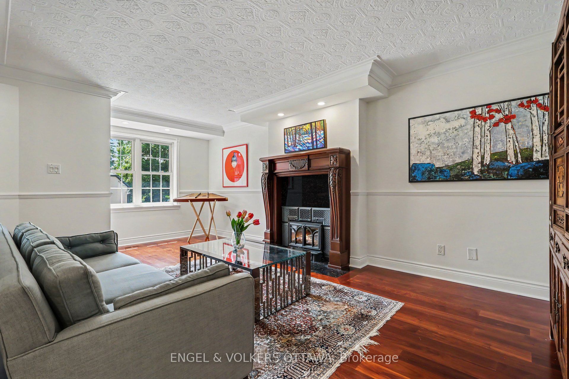 101 Ivy Crescent Property Photo 7