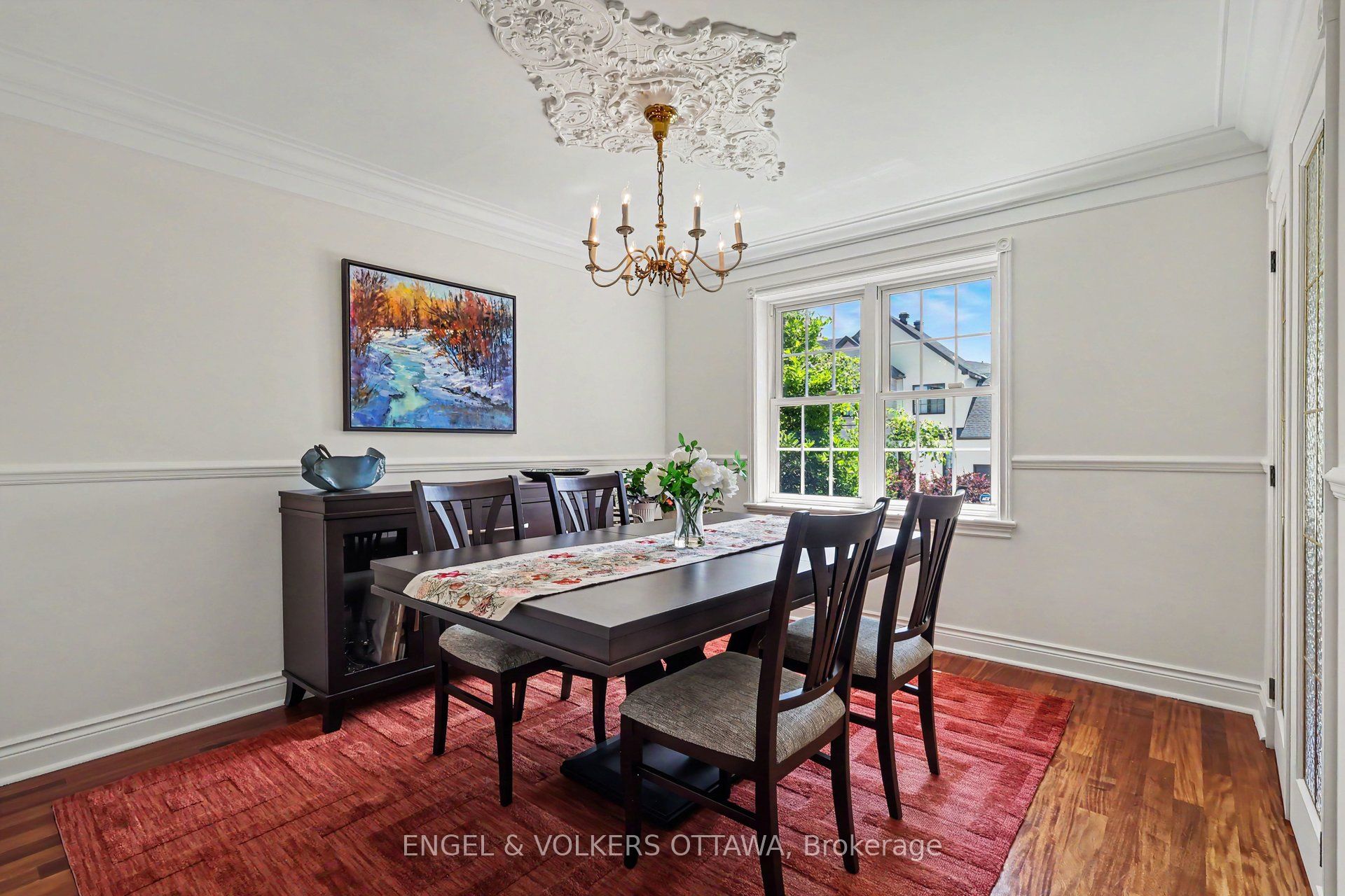 101 Ivy Crescent Property Photo 8
