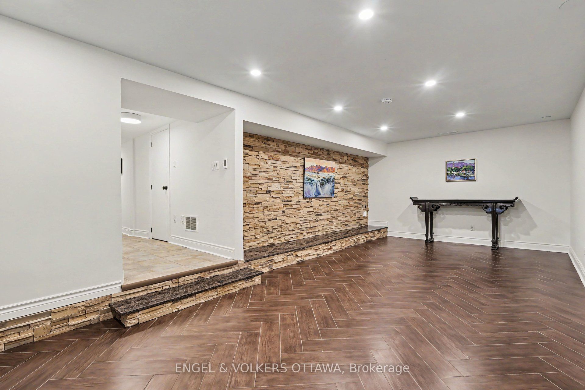 101 Ivy Crescent Property Photo 24