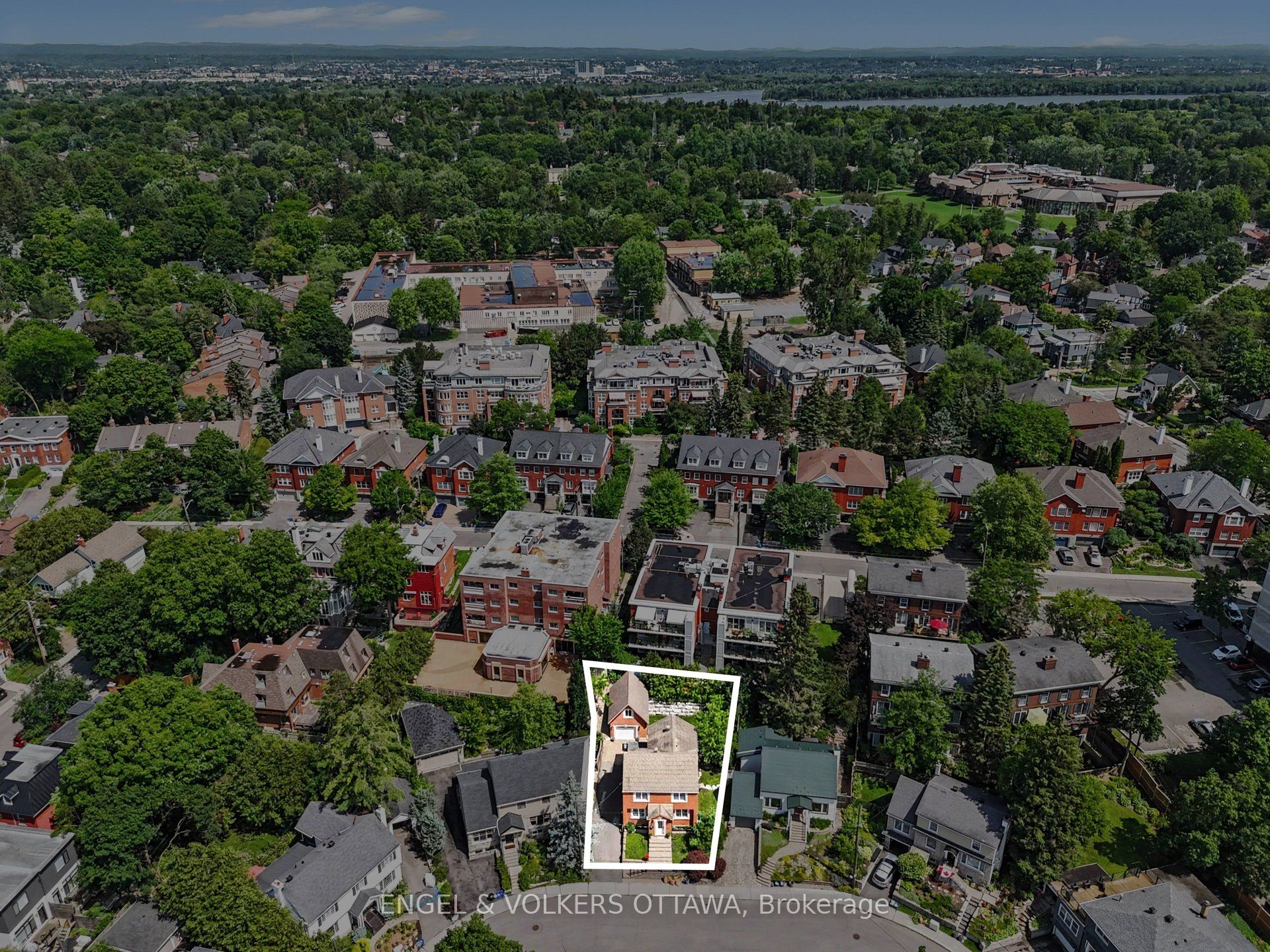 101 Ivy Crescent Property Photo 35