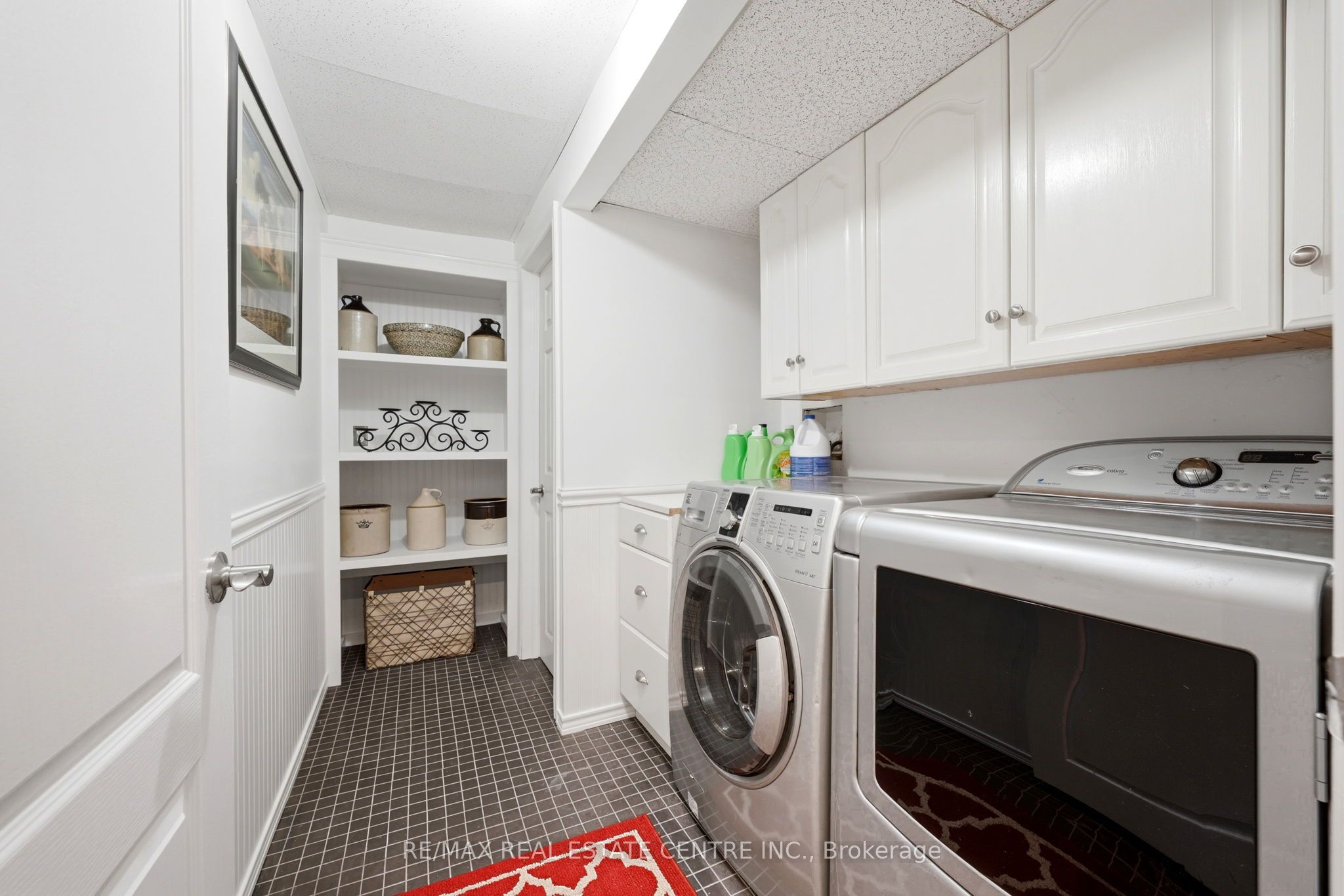 13 Douglas Crescent Property Photo 36