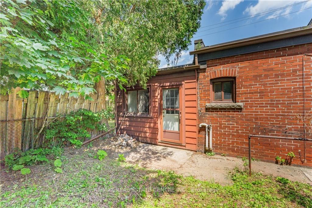 1274 Barton Street E Property Photo 15