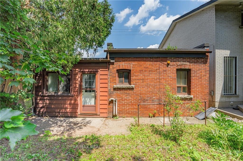 1274 Barton Street E Property Photo 17
