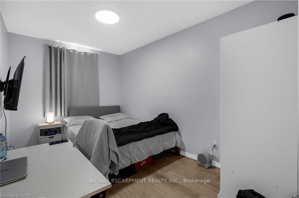 11 Wright Avenue Property Photo 10