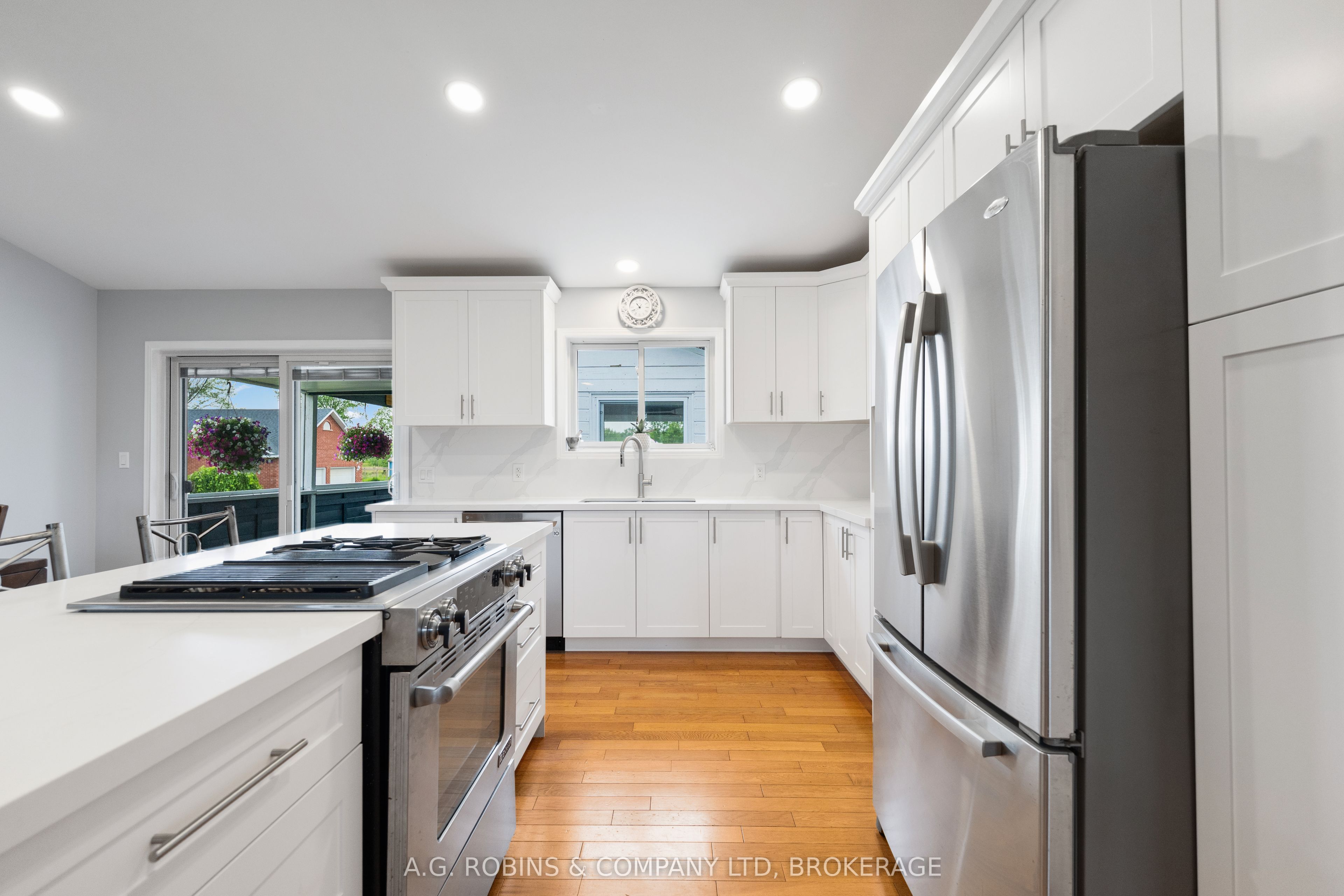 12312 Lakeshore Road Property Photo 15