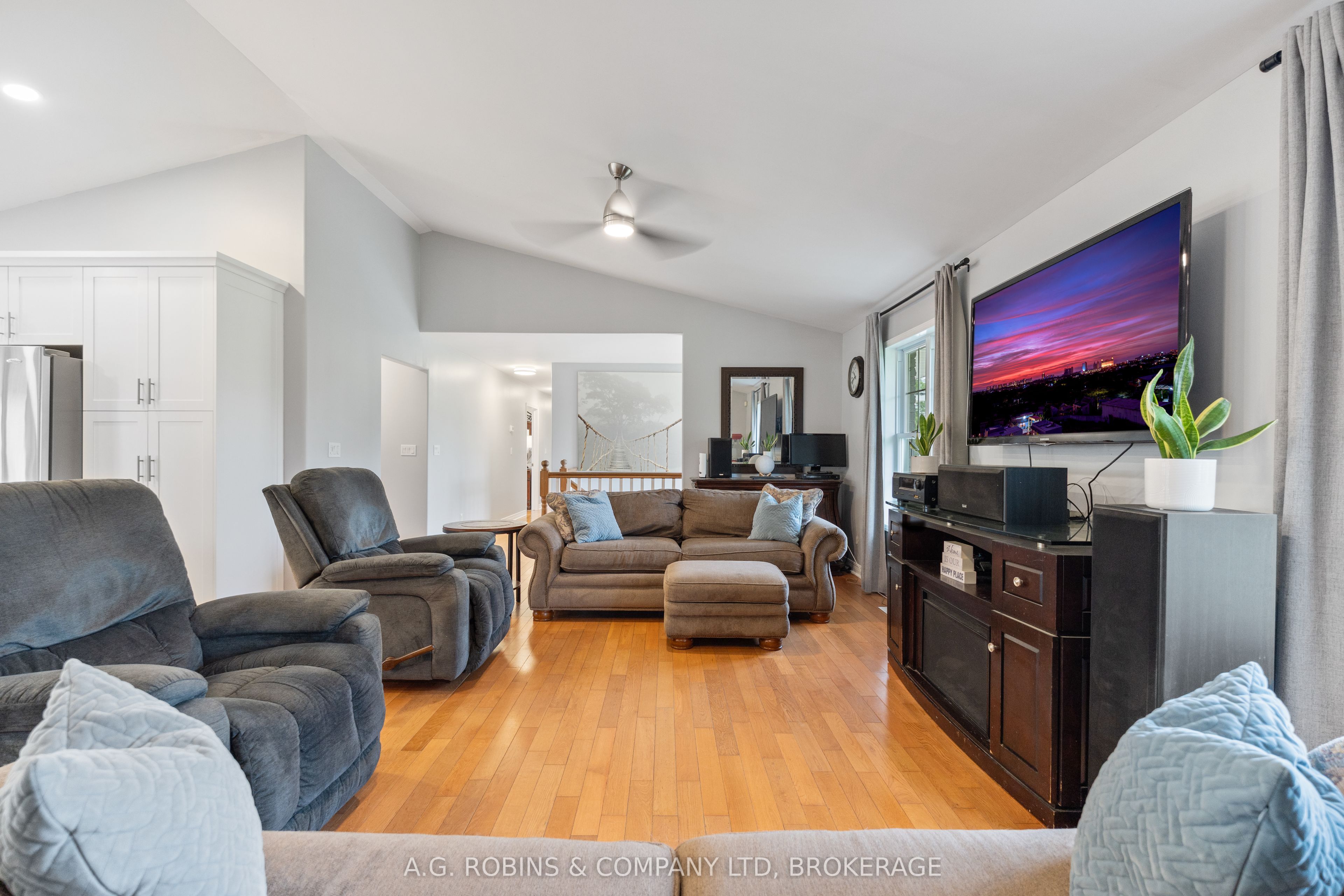 12312 Lakeshore Road Property Photo 20