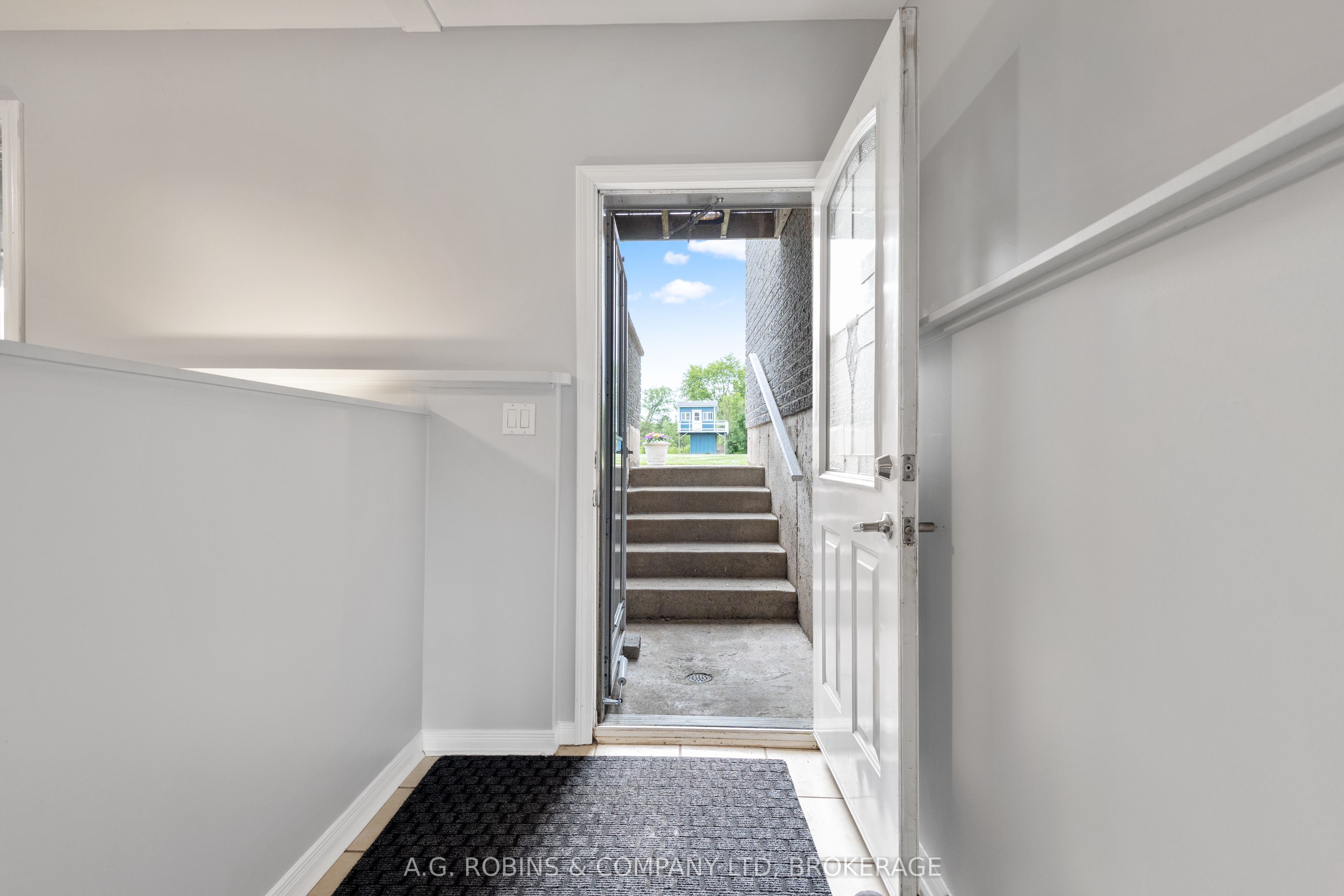 12312 Lakeshore Road Property Photo 33
