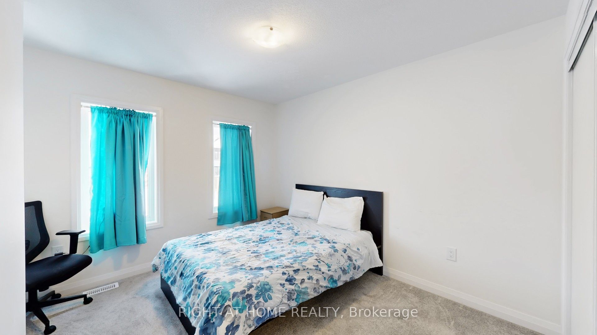 38 Lonsdale Road Property Photo 37