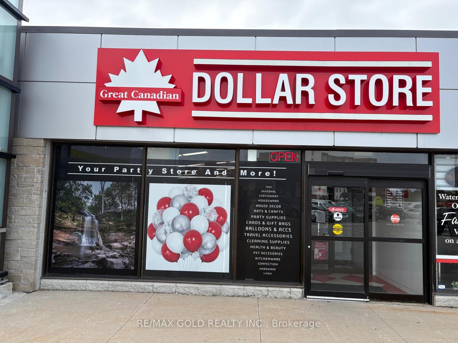 255 Dundas Street E 2C