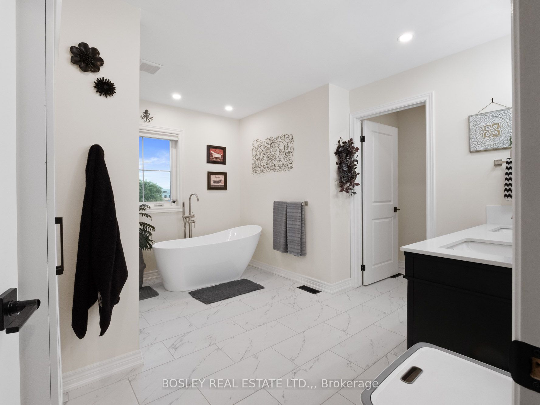 25 Haight Street Property Photo 23