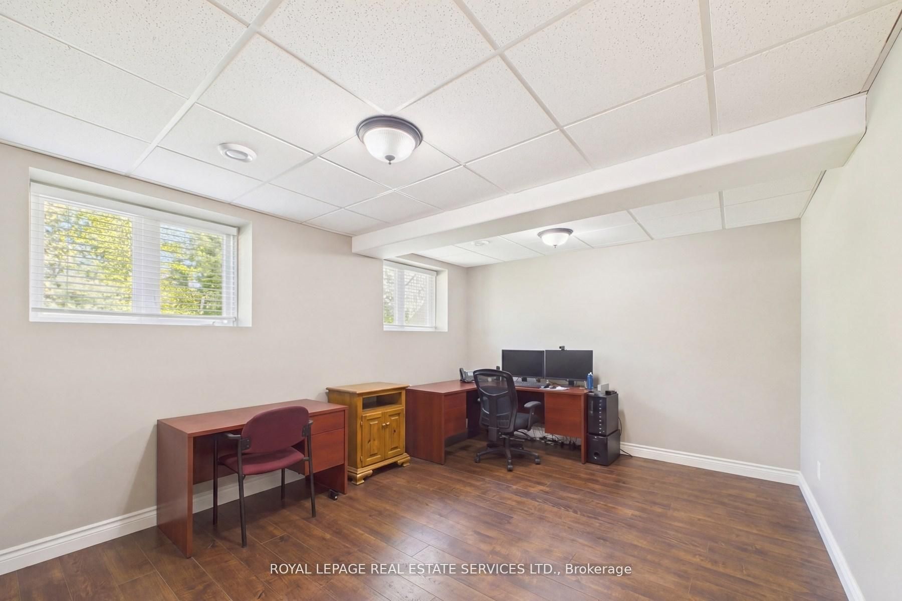 1045 Tower Crescent Property Photo 30