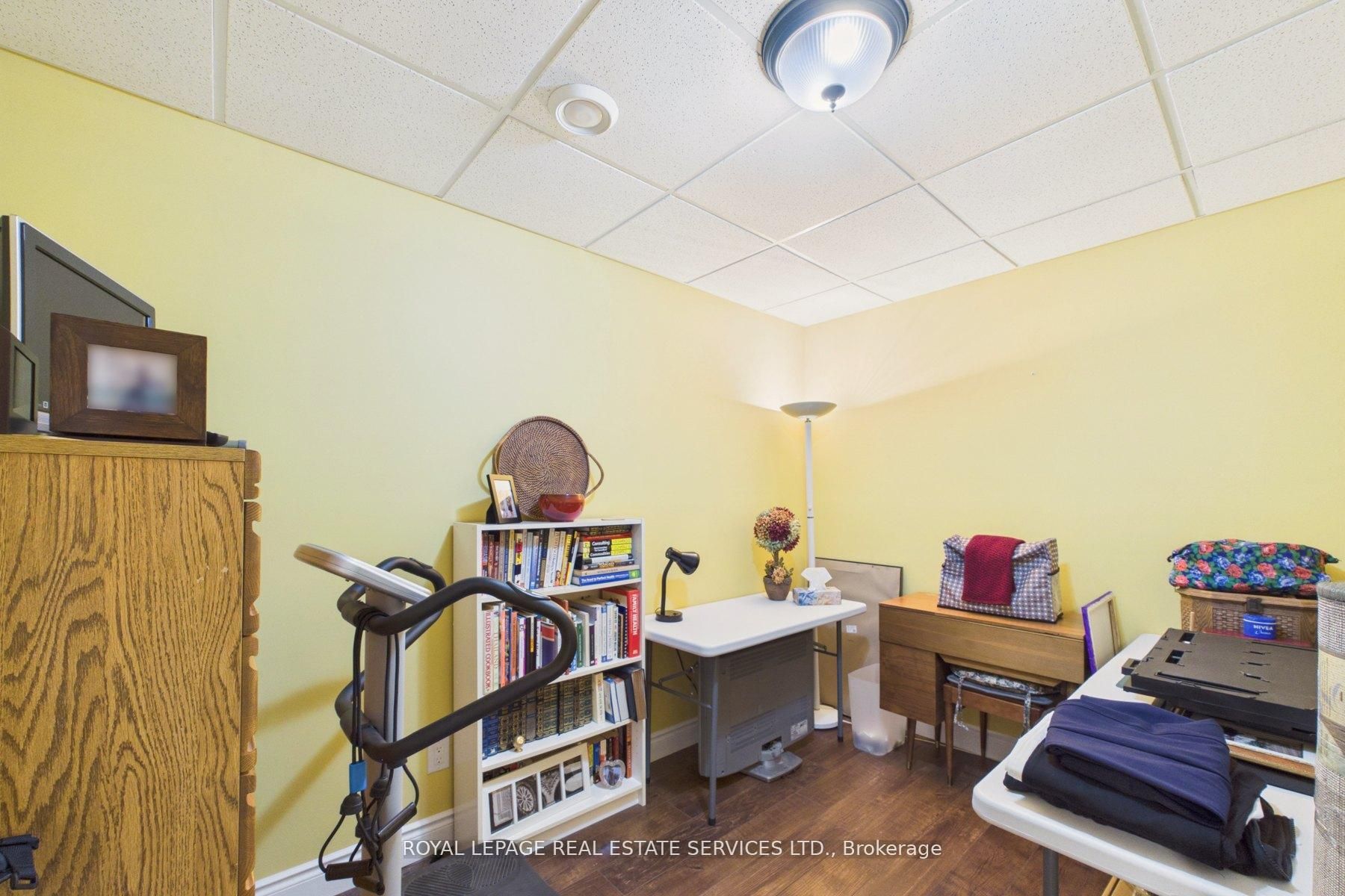1045 Tower Crescent Property Photo 31