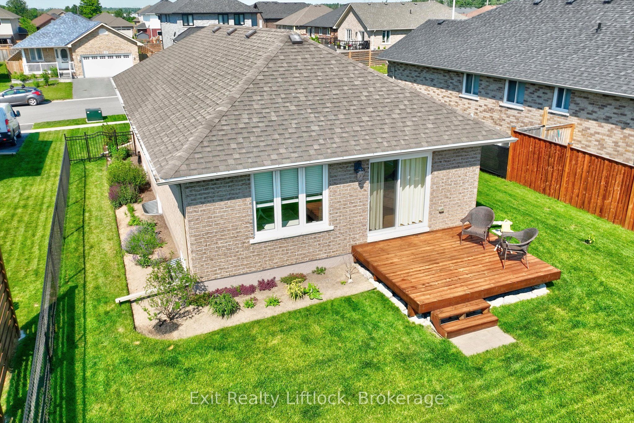 16 Noah Lane Property Photo 44