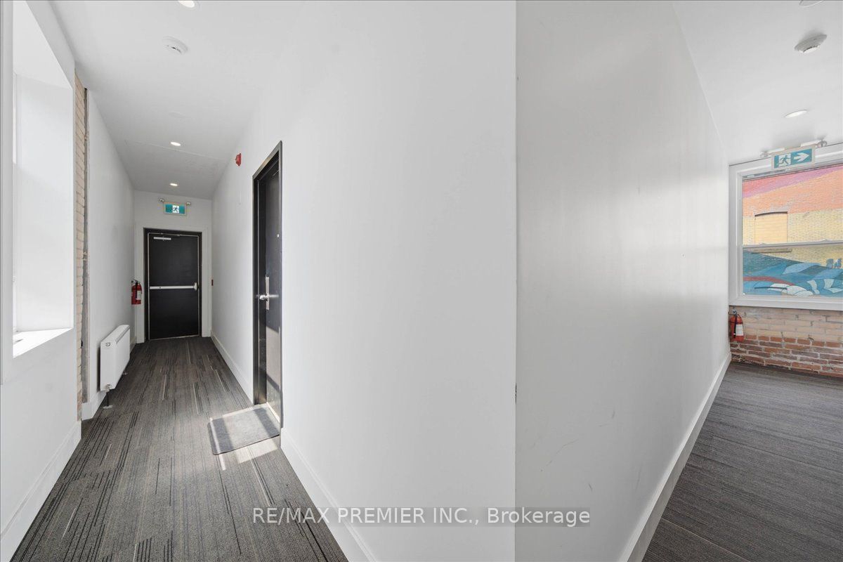 184 King Street E Property Photo 7