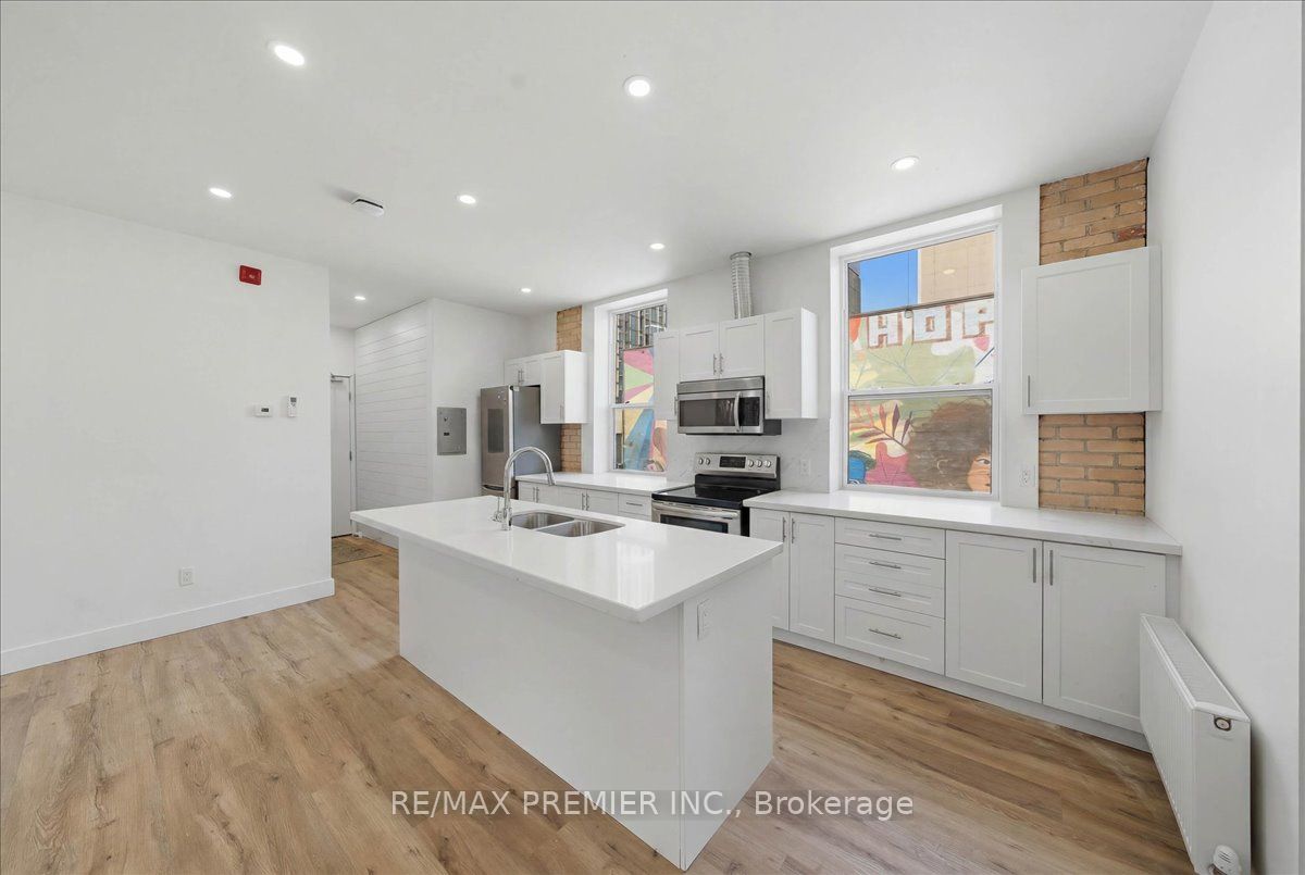 184 King Street E Property Photo 11