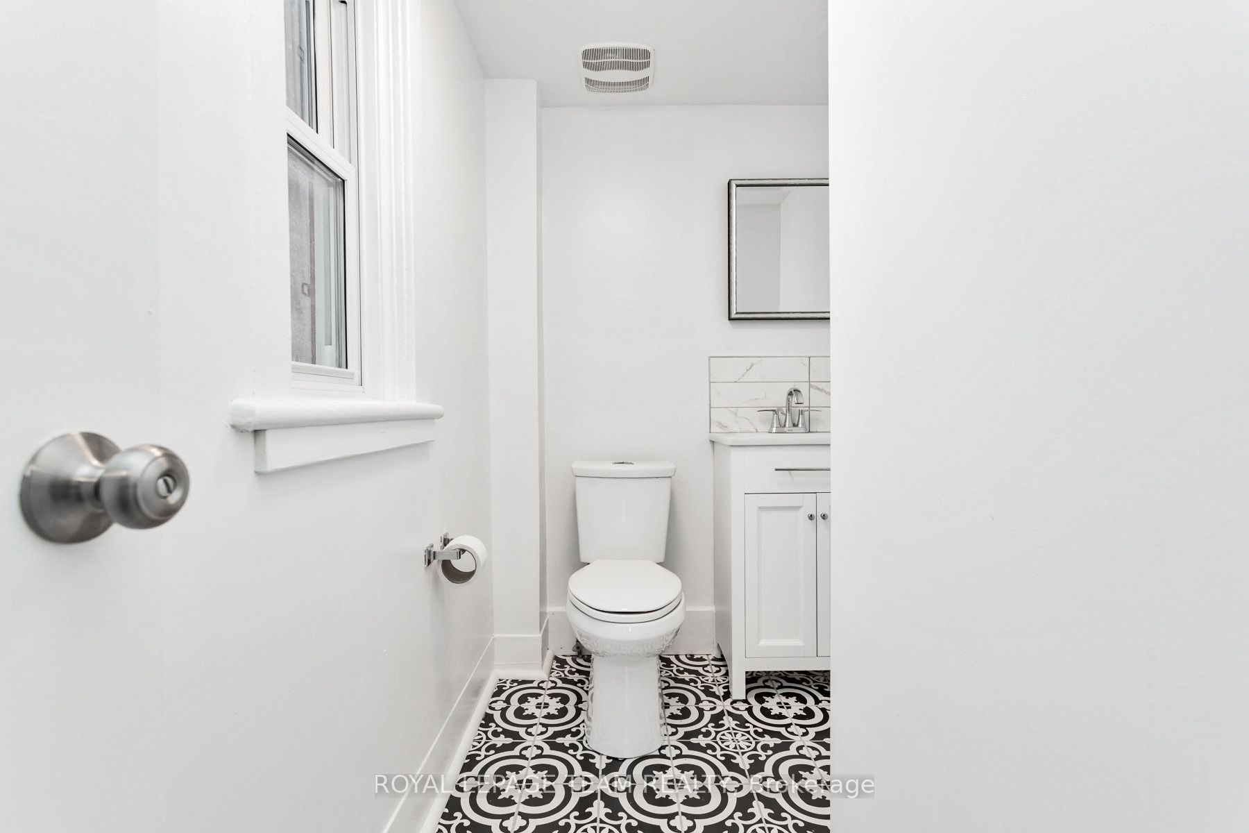 790 Bronson Avenue Property Photo 18
