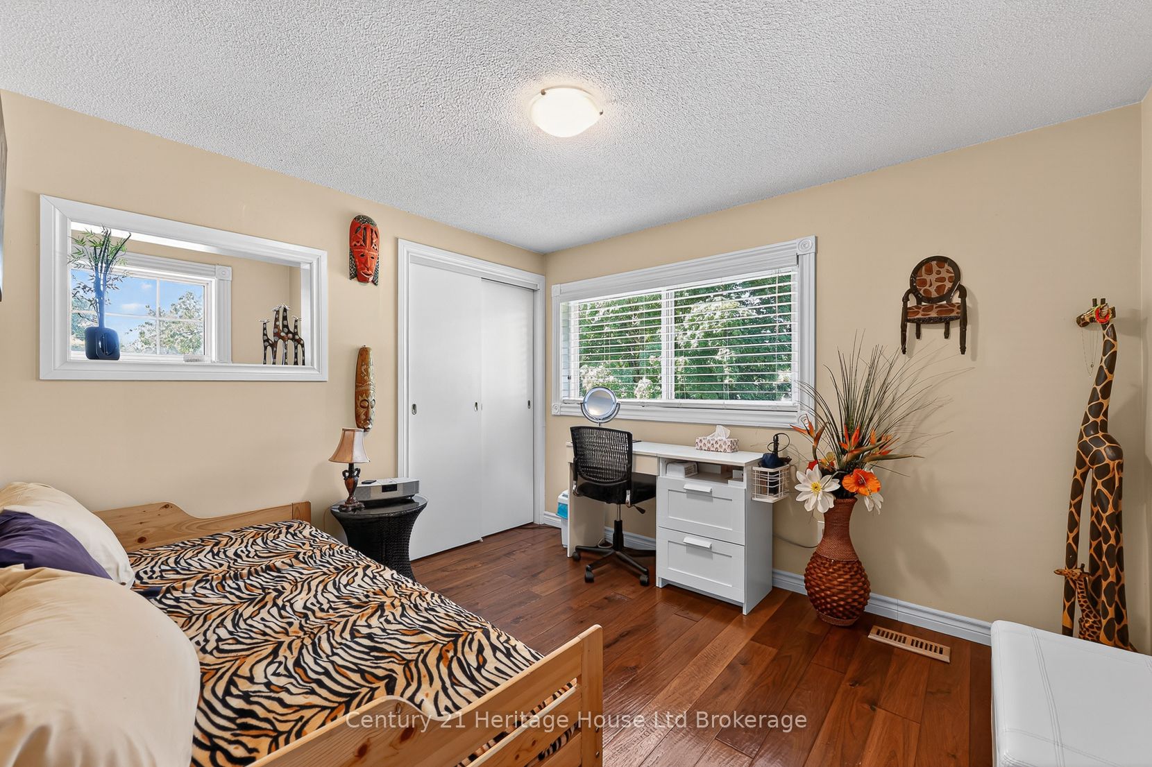 12 Jubilee Place Property Photo 22