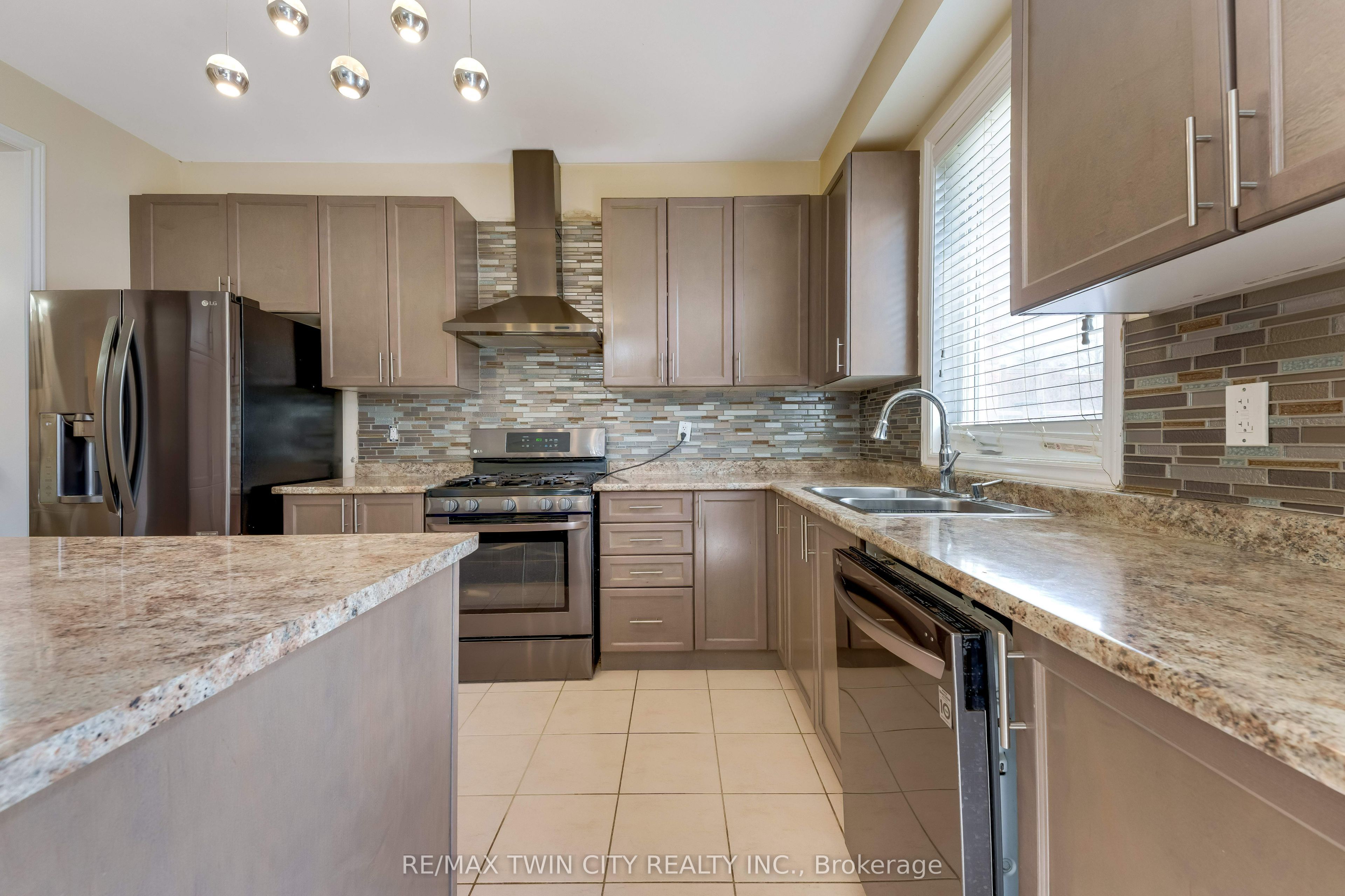 667 Linden Drive Property Photo 10